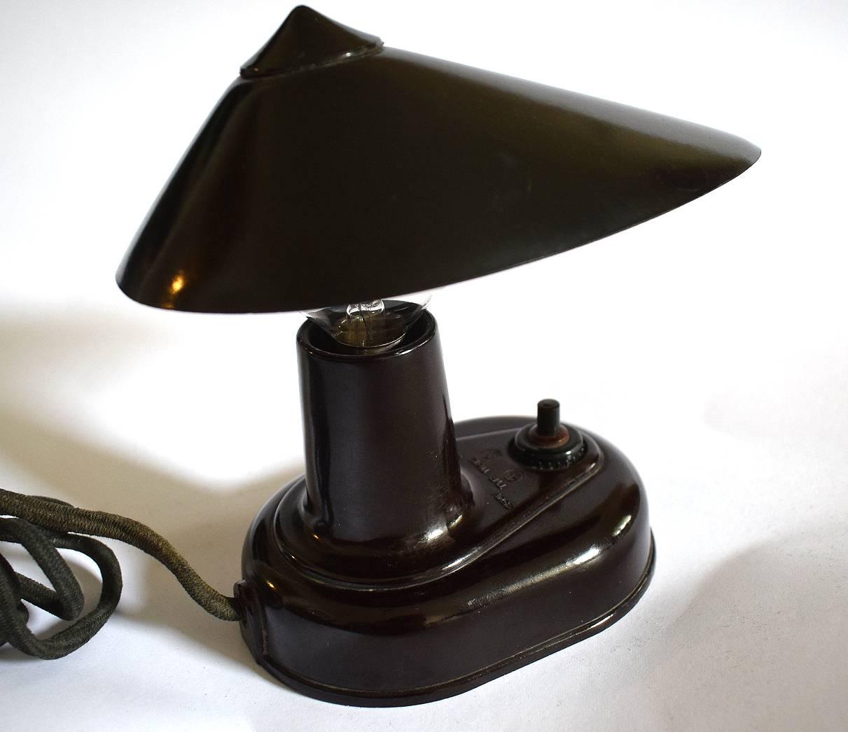 streamline lamp