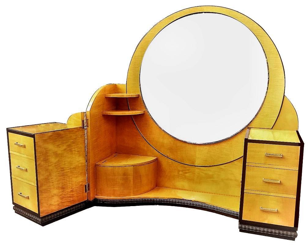 For those with a more refined taste in quality we are pleased to be able to offer you this Sycamore Art Deco dressing table attributed to Betty Joel. Beautiful quality, lovely condition. The mirror is perfect and tilts to your requirements. There