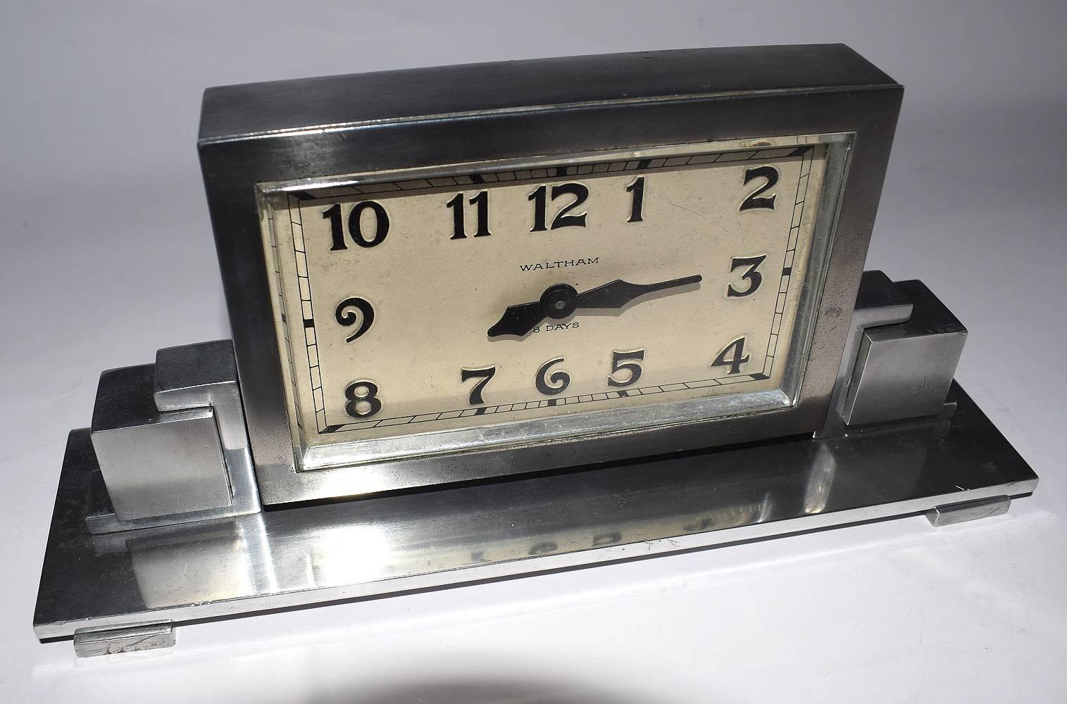 Art Deco Skyscraper American Mantle Clock In Excellent Condition In Devon, England