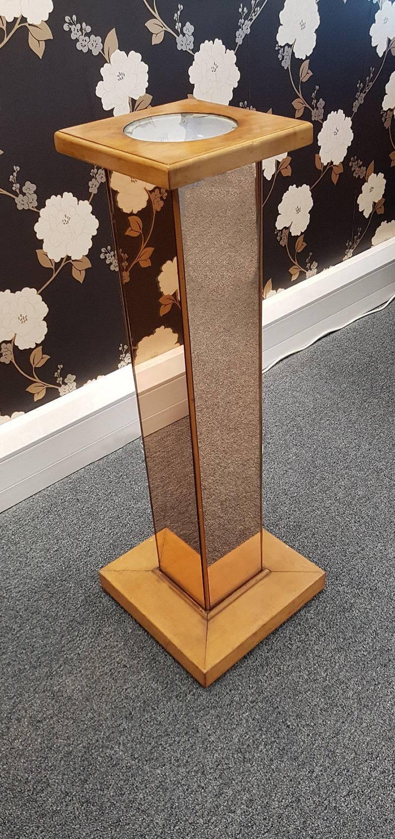 Glamorous and Rare English Art Deco Pink Mirror Floor Lamp In Good Condition For Sale In Devon, England