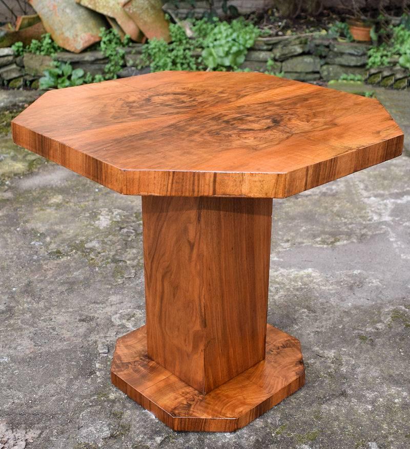 English 1930s Art Deco Geometric Occasional Table In Excellent Condition In Devon, England