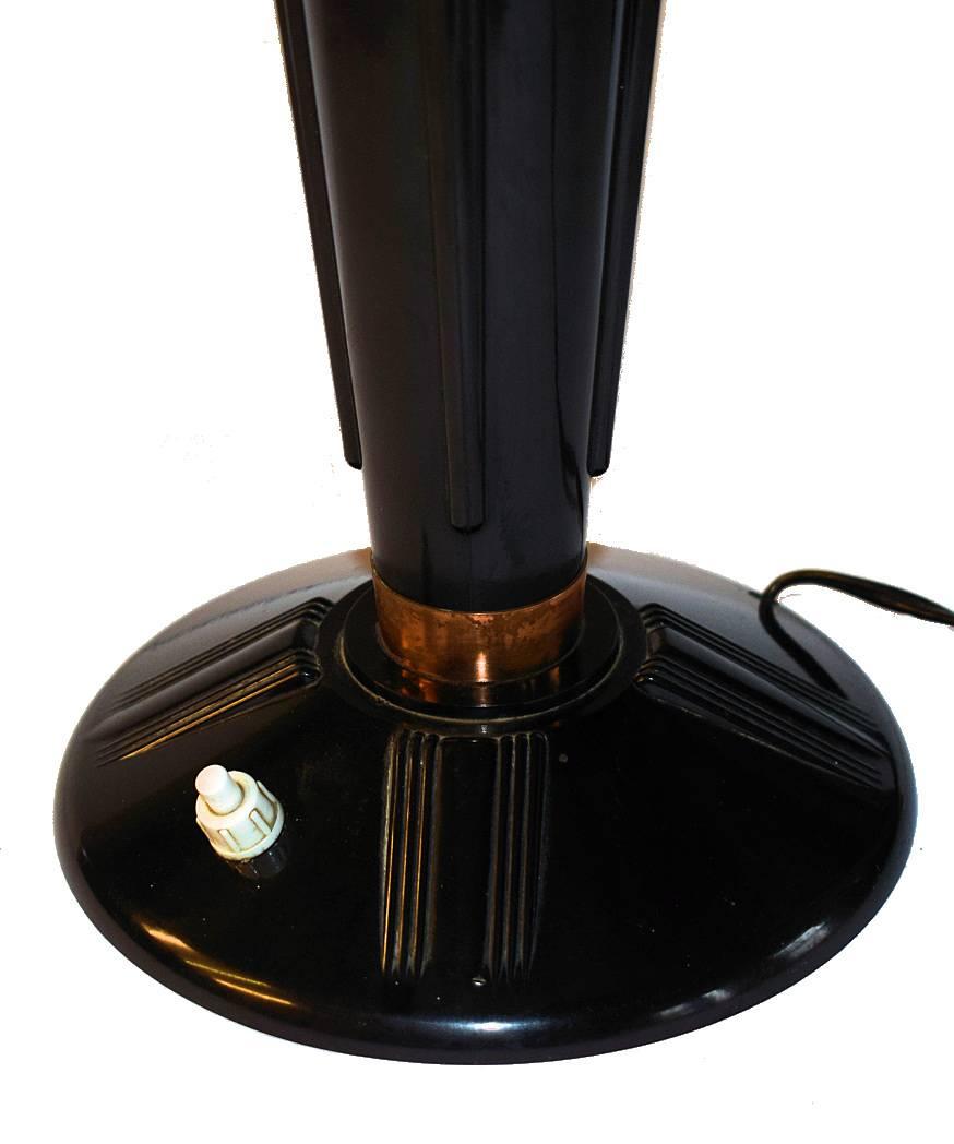 Large Art Deco Bakelite Table Lamp by Eileen Gray for Jumo, France In Excellent Condition In Devon, England