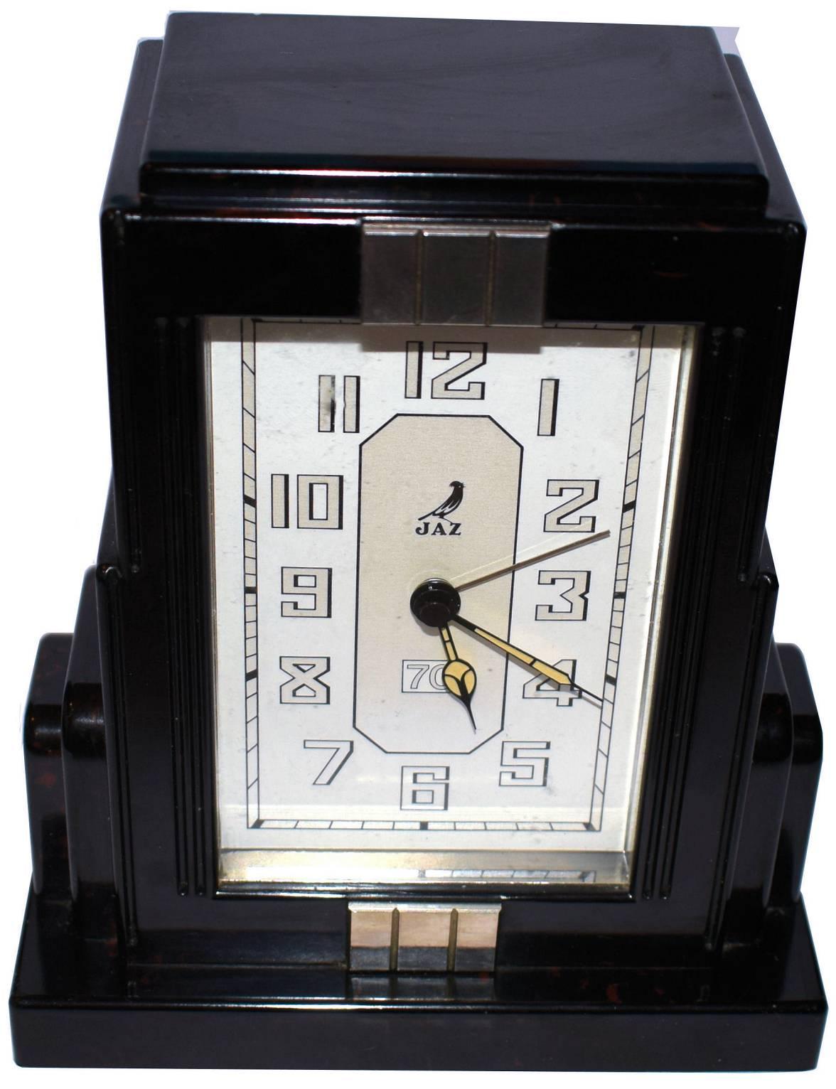 French Art Deco Bakelite Clock by Jaz 2
