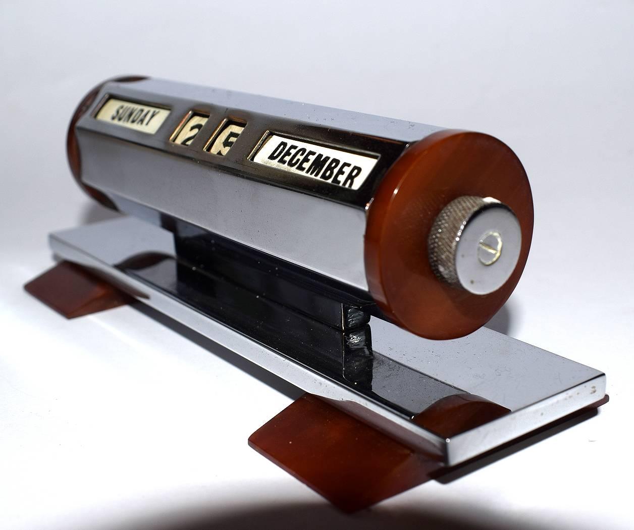 English, 1930s Art Deco Perpetual Calendar in Chrome and Bakelite 1
