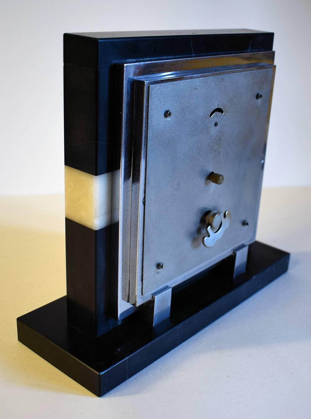 Large 1930s Art Deco French Mantle Clock With 8 Day Movement 3