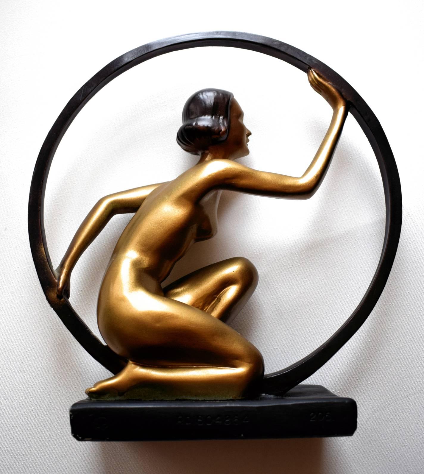 Original Art Deco Leonardi Hoop Lady Plaster Figure 1
