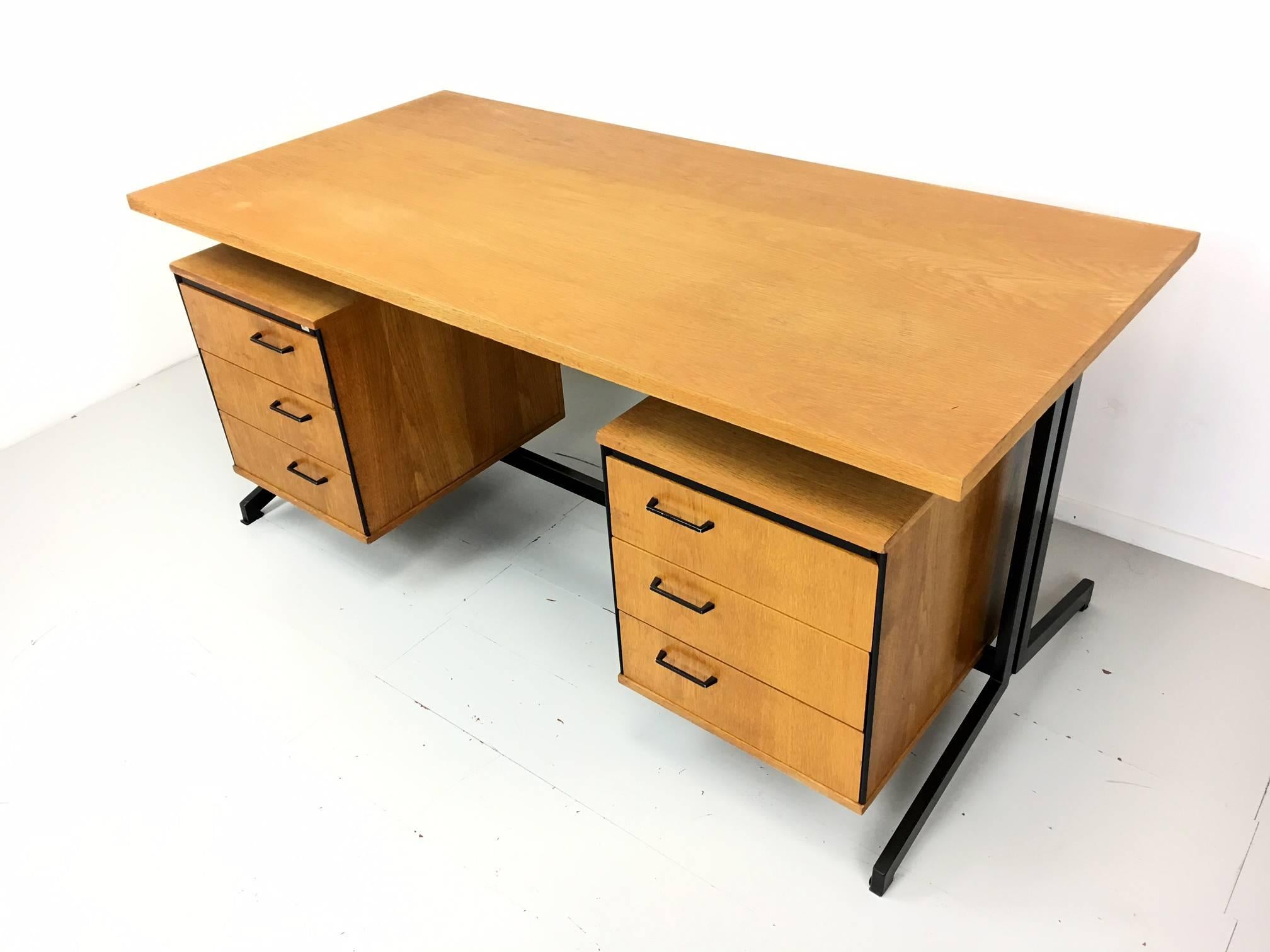 Writing Desk by Friso Kramer & Coen de Vries for Eeka, 1960s In Good Condition In The Hague, NL