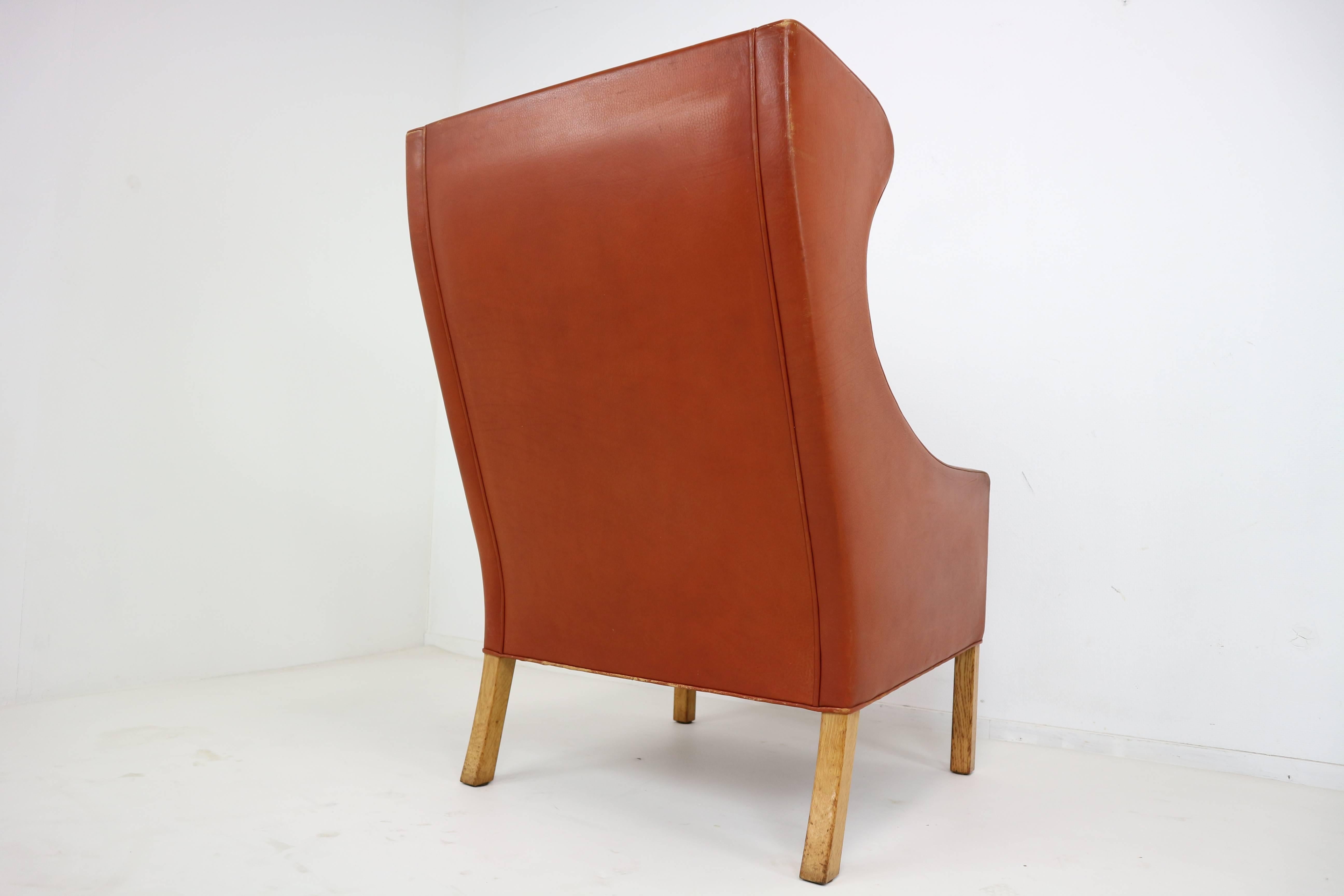 Mid-20th Century 2204 Wingback Lounge Chair by Børge Mogensen for Fredericia Stolefabrik