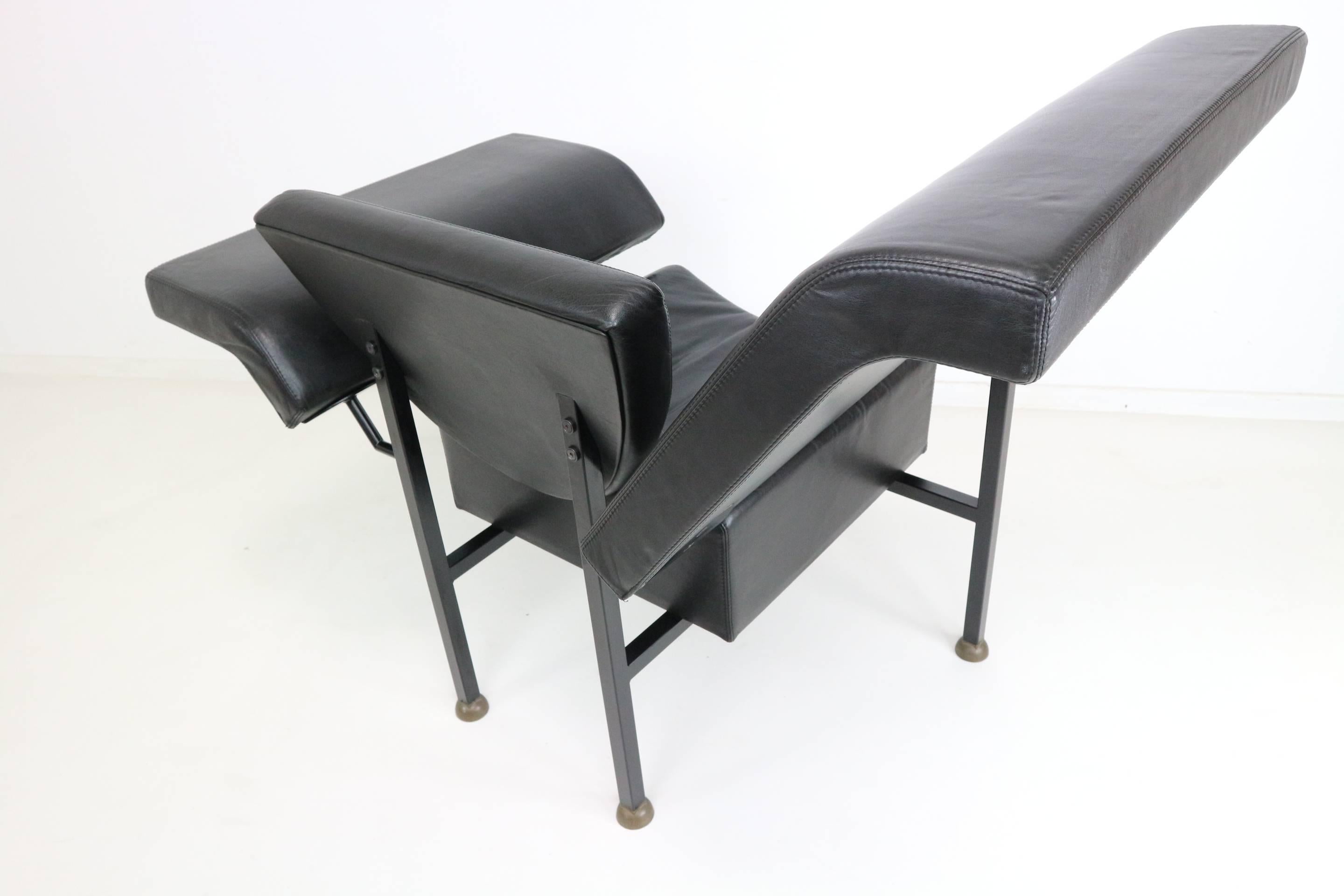 Rob Eckhardt 'Greetings from Holland' Chaise Leather Longue, 1983 In Good Condition In The Hague, NL