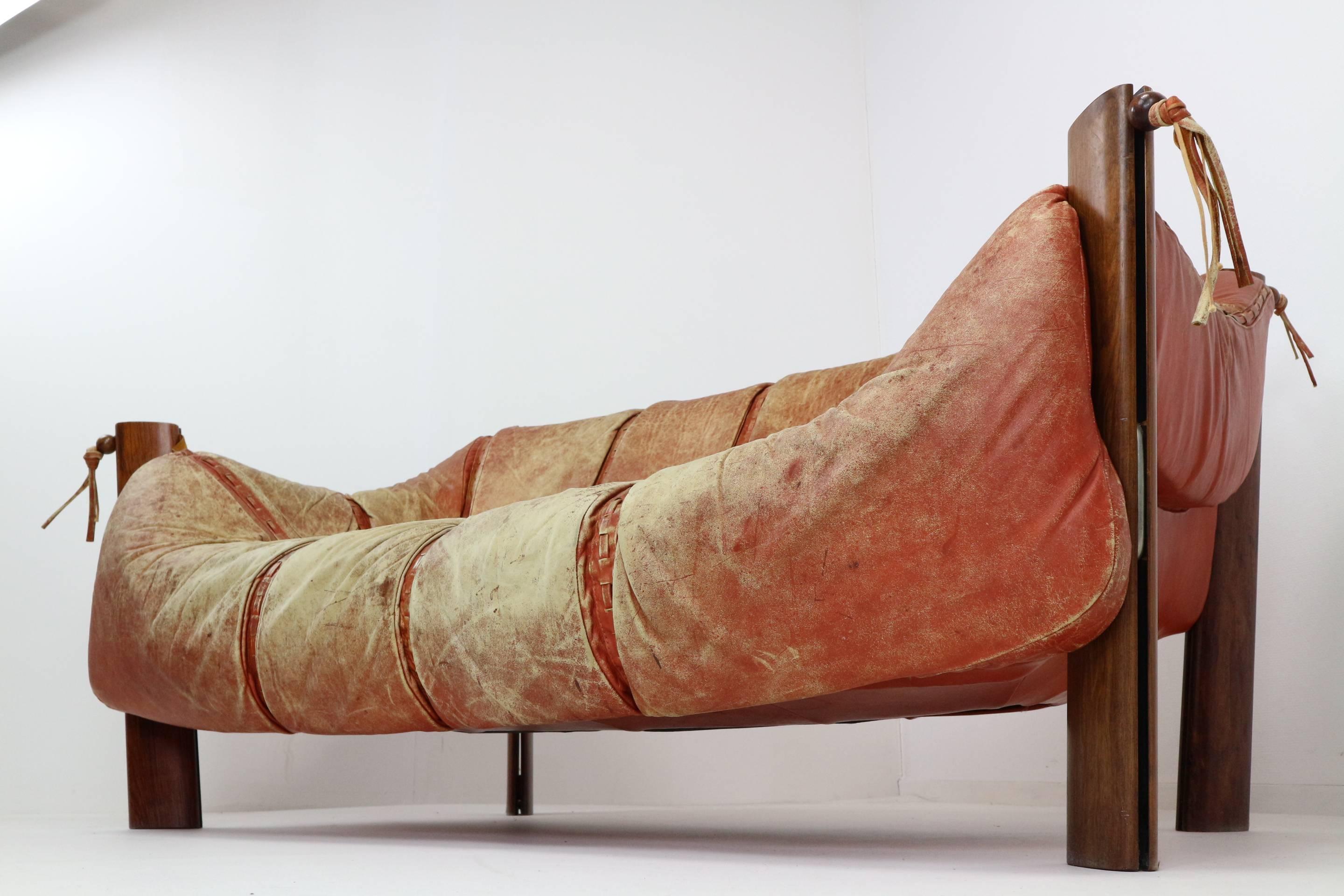 Two-Seat Sofa MP-211 Design by Percival Lafer in Wood and Leather, 1974 In Good Condition In The Hague, NL