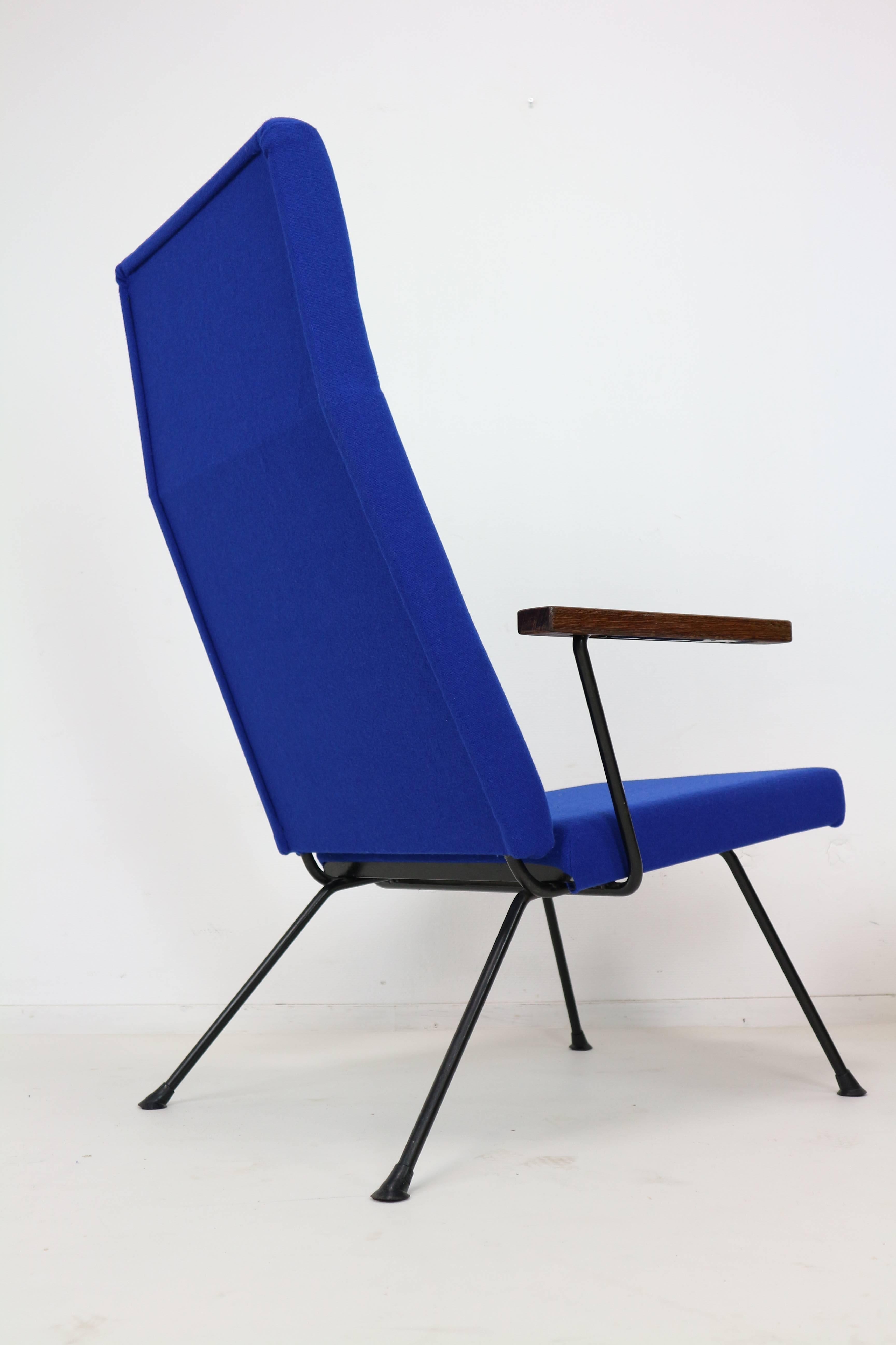Mid-Century Modern A.R. Cordemeyer Lounge Chair Model 1410 with footstool by Gispen, 1959