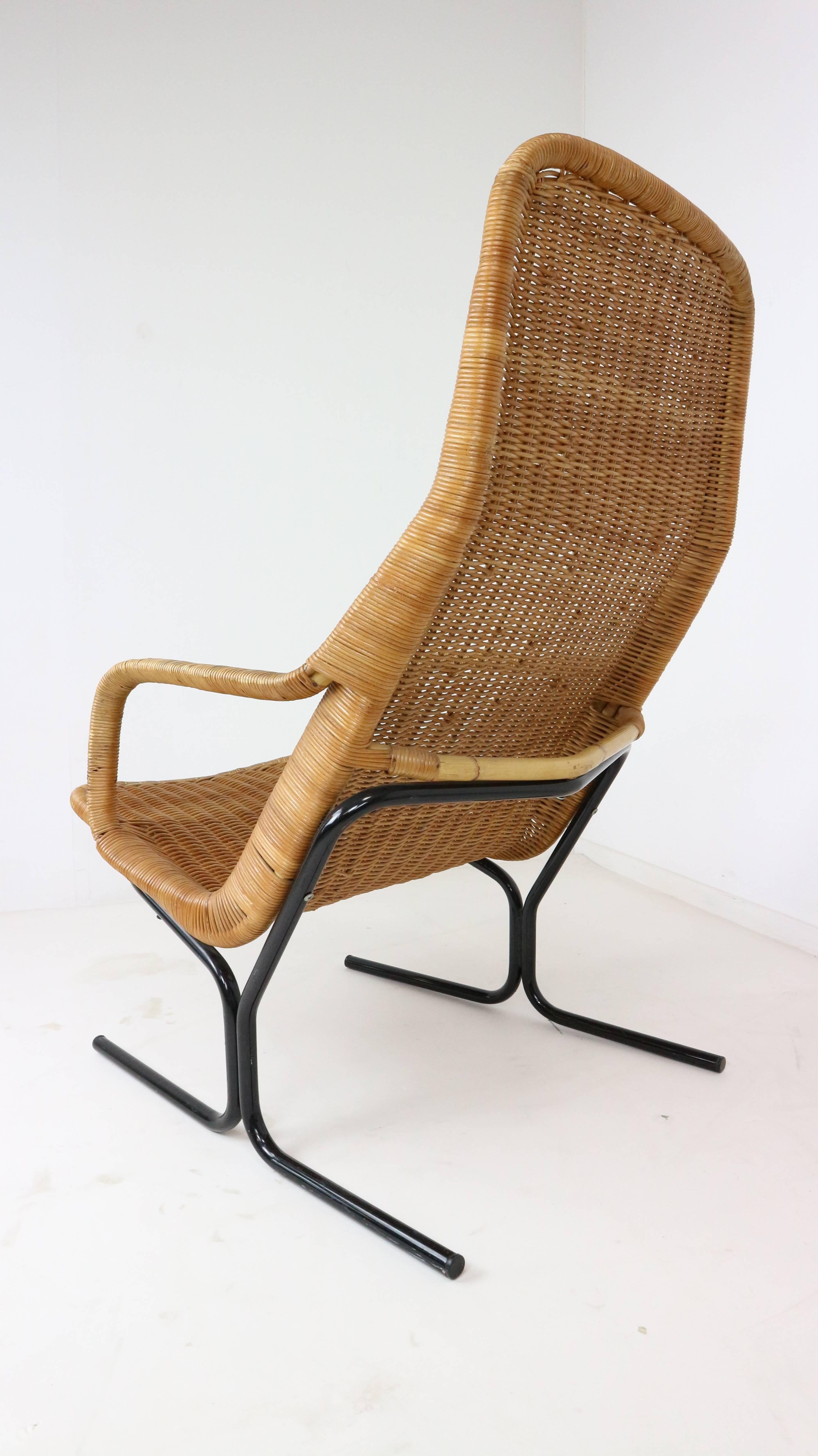 Mid-Century Modern Dirk Van Sliedrecht 514 Wicker Lounge Chair with Ottoman for Rohé Noordwolde