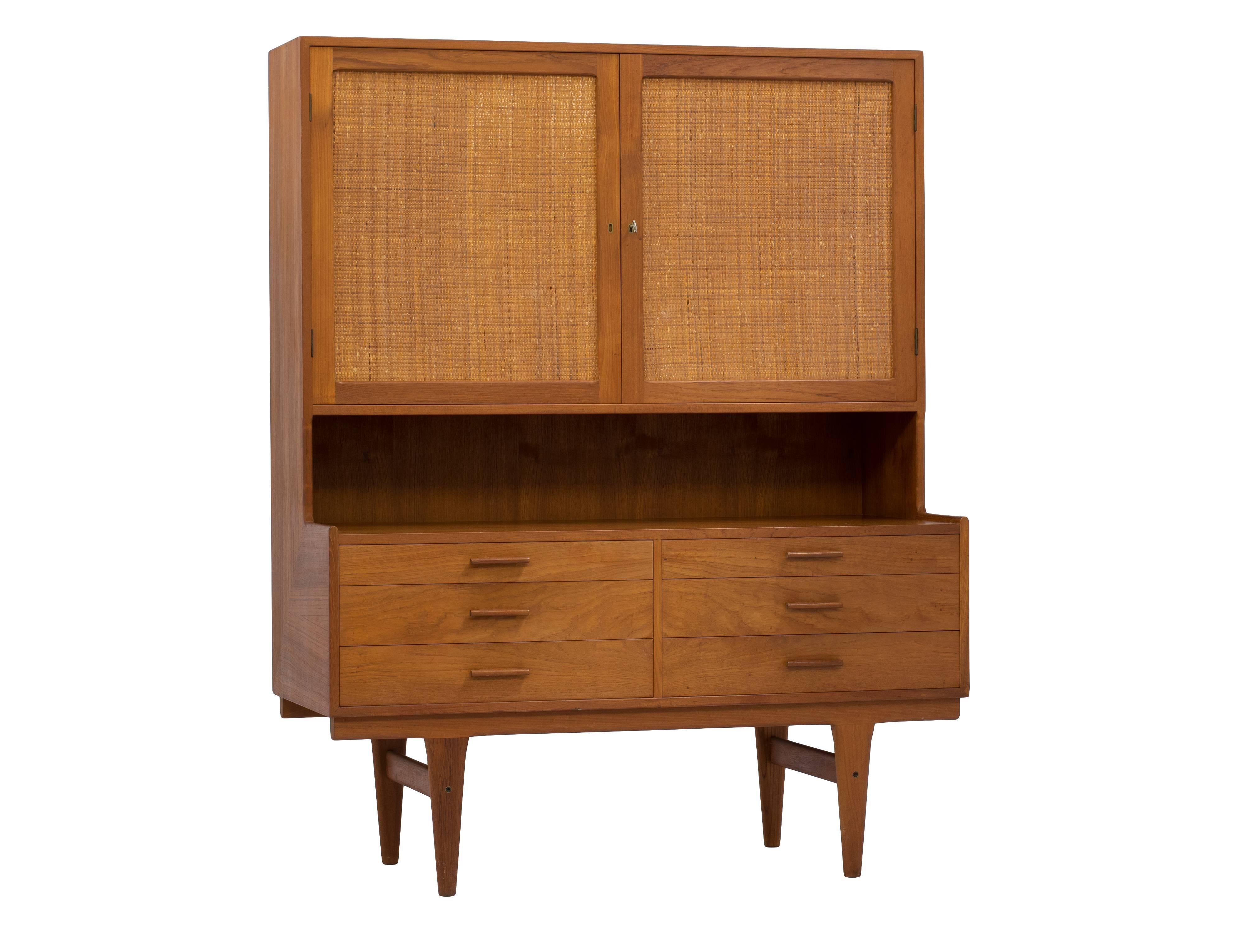 Mid-Century Danish Cabinet Storage Cabinet Teak Sideboard Hutch Buffet For Sale