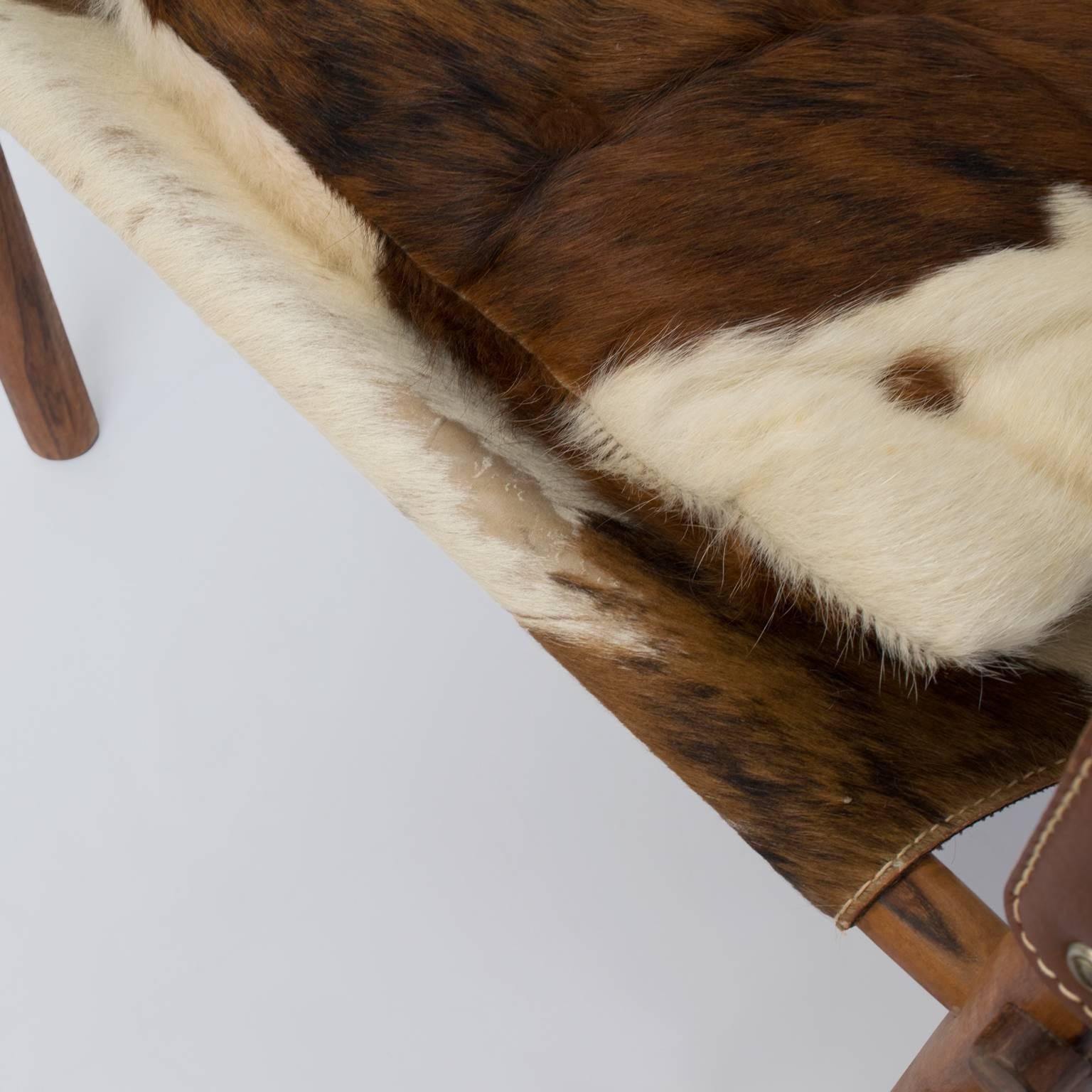 Colombian Arne Norell Sirocco Safari Chair in Rosewood and Cowhide