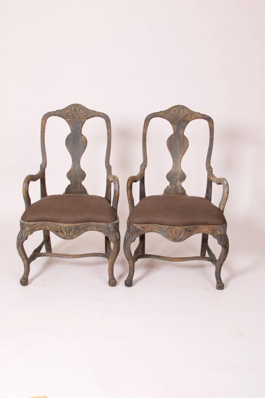 A very nice Pair of beautiful pidgeon blue Rococo armchairs, circa 1770, Made in Gothenburg, Sweden.
Dry scraped to original color and retouched. Reinforced with metal brackets underneath.
Comfortable and stable. New Linnen upholstery.