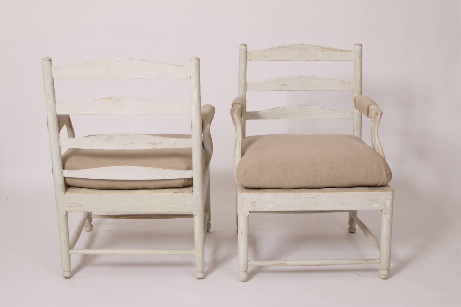 Pair of Armchairs, the Gripsholm Model, Sweden, circa 1790, Dry Scraped In Good Condition For Sale In Malmo, SE