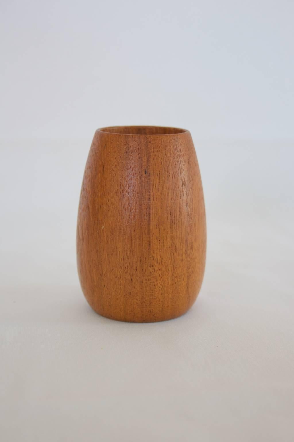 Hand-Crafted Very Charming Small Rare Teak Bowl Design by Karl Holmberg For Sale