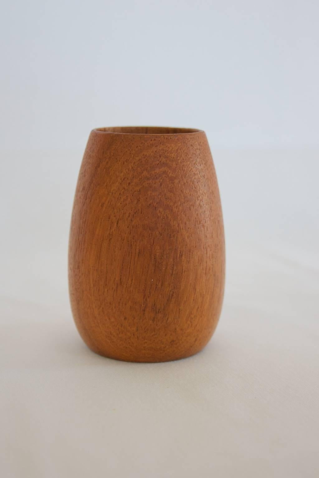 Very Charming Small Rare Teak Bowl Design by Karl Holmberg In Good Condition For Sale In Malmo, SE