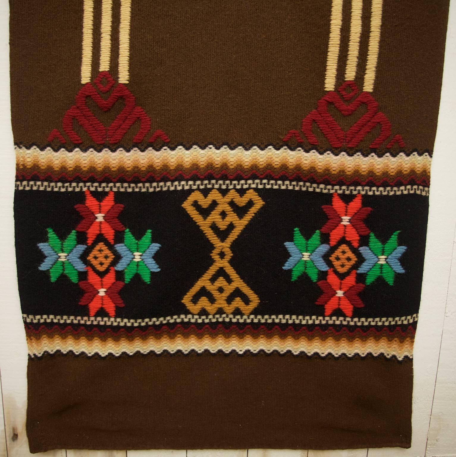 20th Century Large Traditional Handwoven and Embroidered Swedish Tapestry or Cushion-Cover For Sale