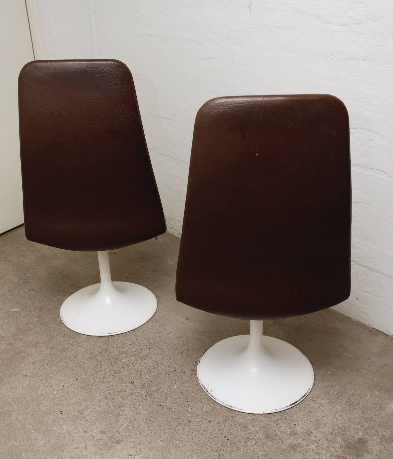 Two Chairs with Matching Table and Tulip foot by Johanson Design, Sweden, 1970s For Sale 1
