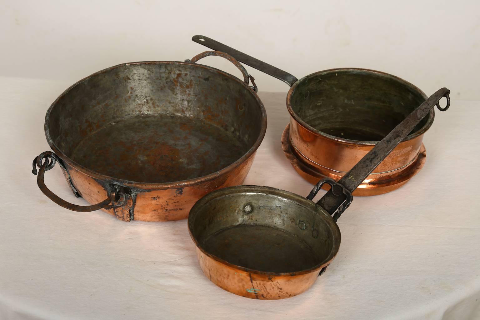 Set of Three Beautiful Copper Cooking Utilities, Scandinavia, circa 1800 For Sale 4