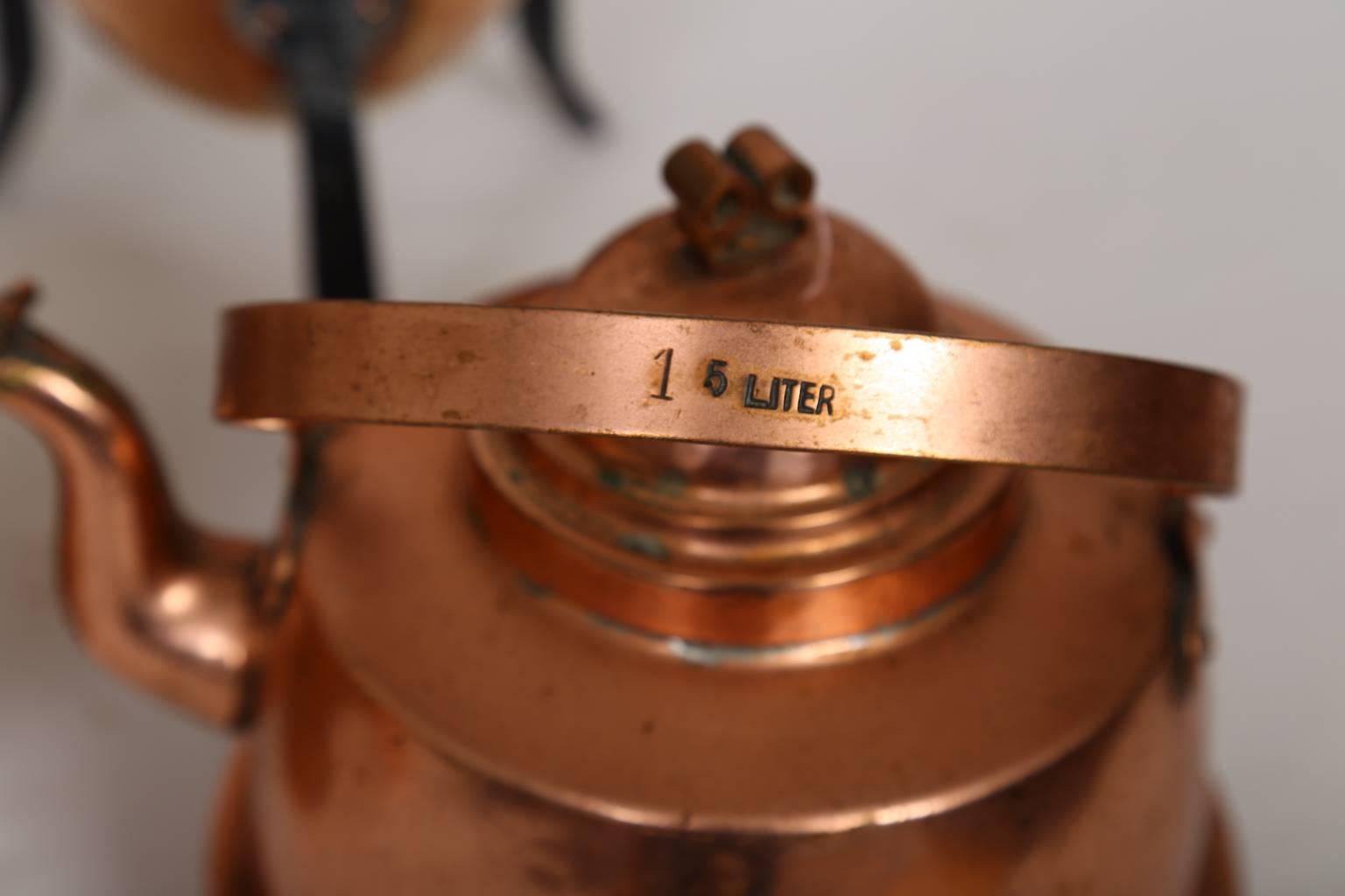 Set of Two Beautiful Swedish Copper Coffee Pots and Other Items For Sale 2