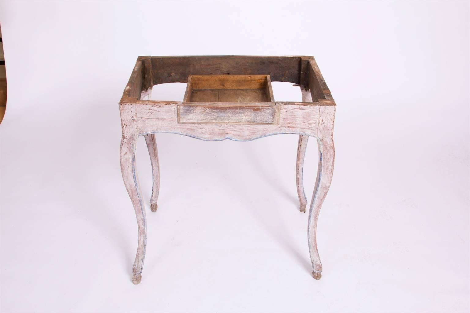 Table with Top Made of Faience, 18th Century, German In Fair Condition For Sale In Malmo, SE