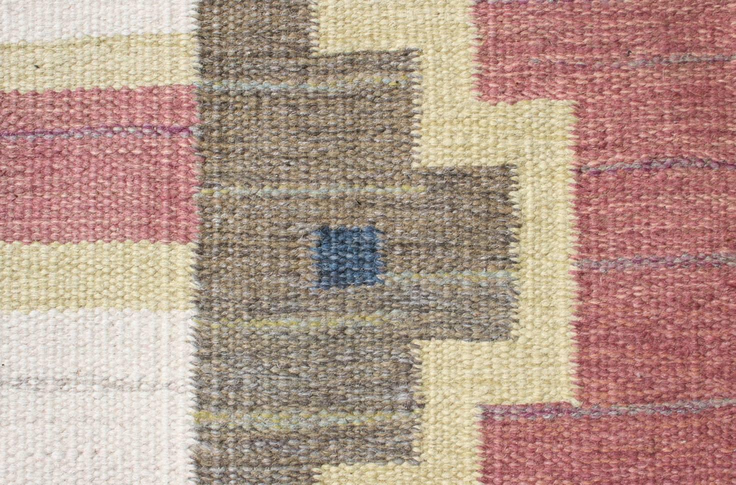 Swedish Röllakan or Rolakan Carpet Handwoven, Wool, Signed GK For Sale 2