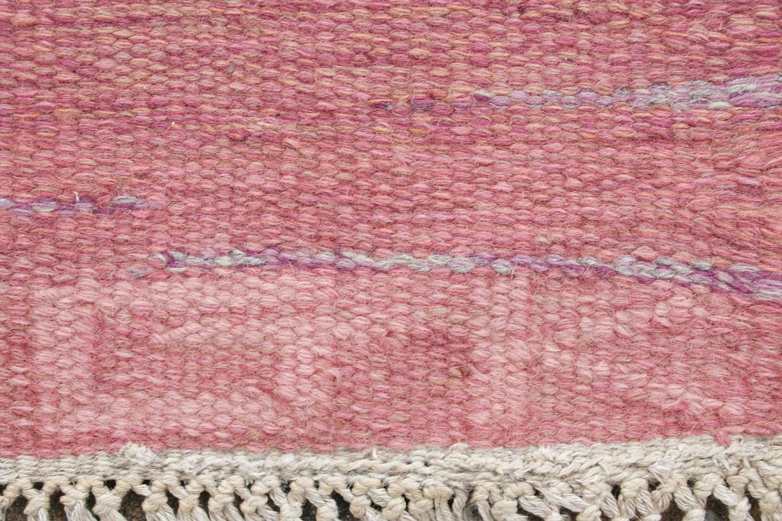 20th Century Swedish Röllakan or Rolakan Carpet Handwoven, Wool, Signed GK For Sale