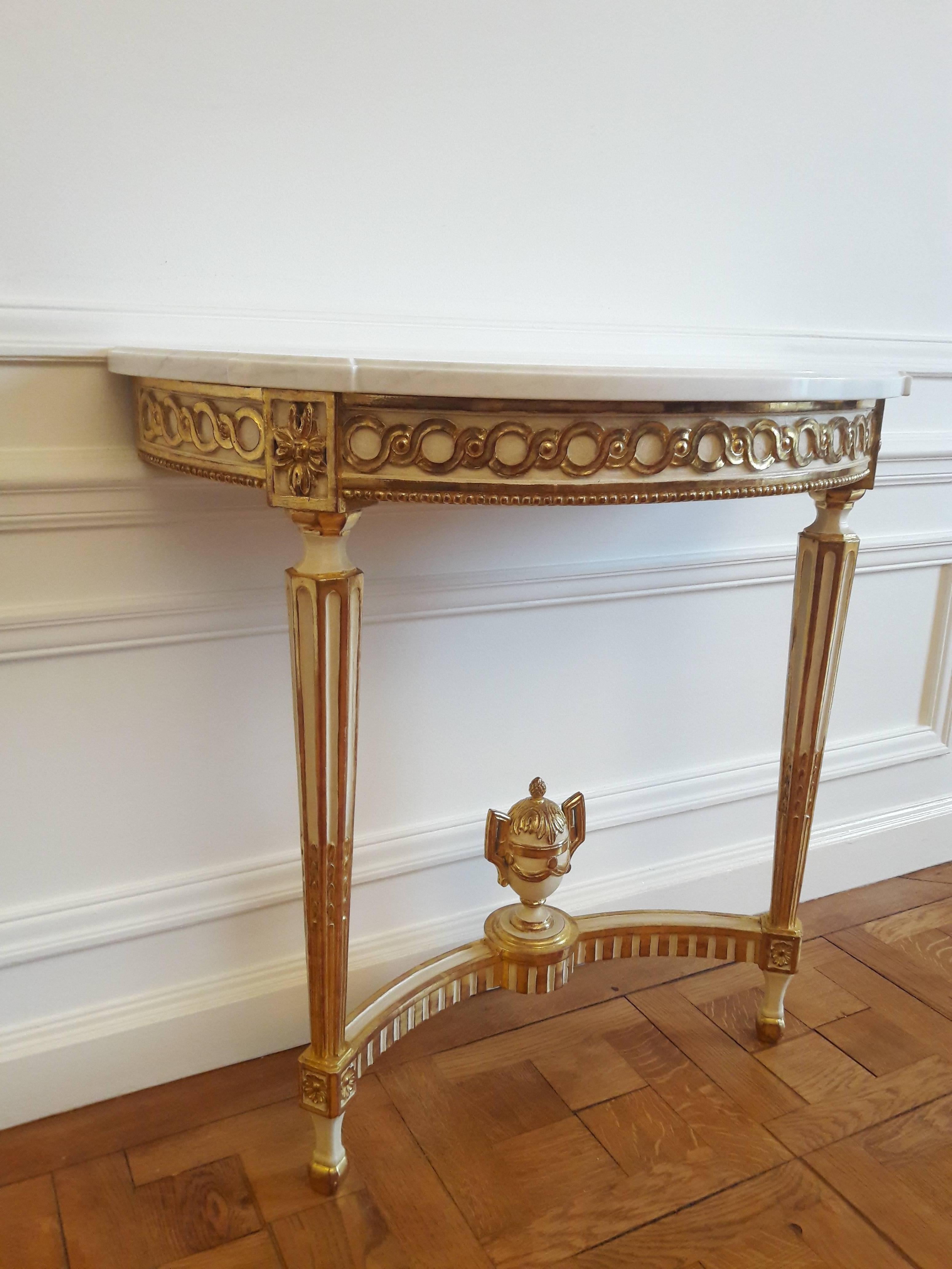Antique Console Louis XVI Style, Carrara Marble and Gold Leaf 3