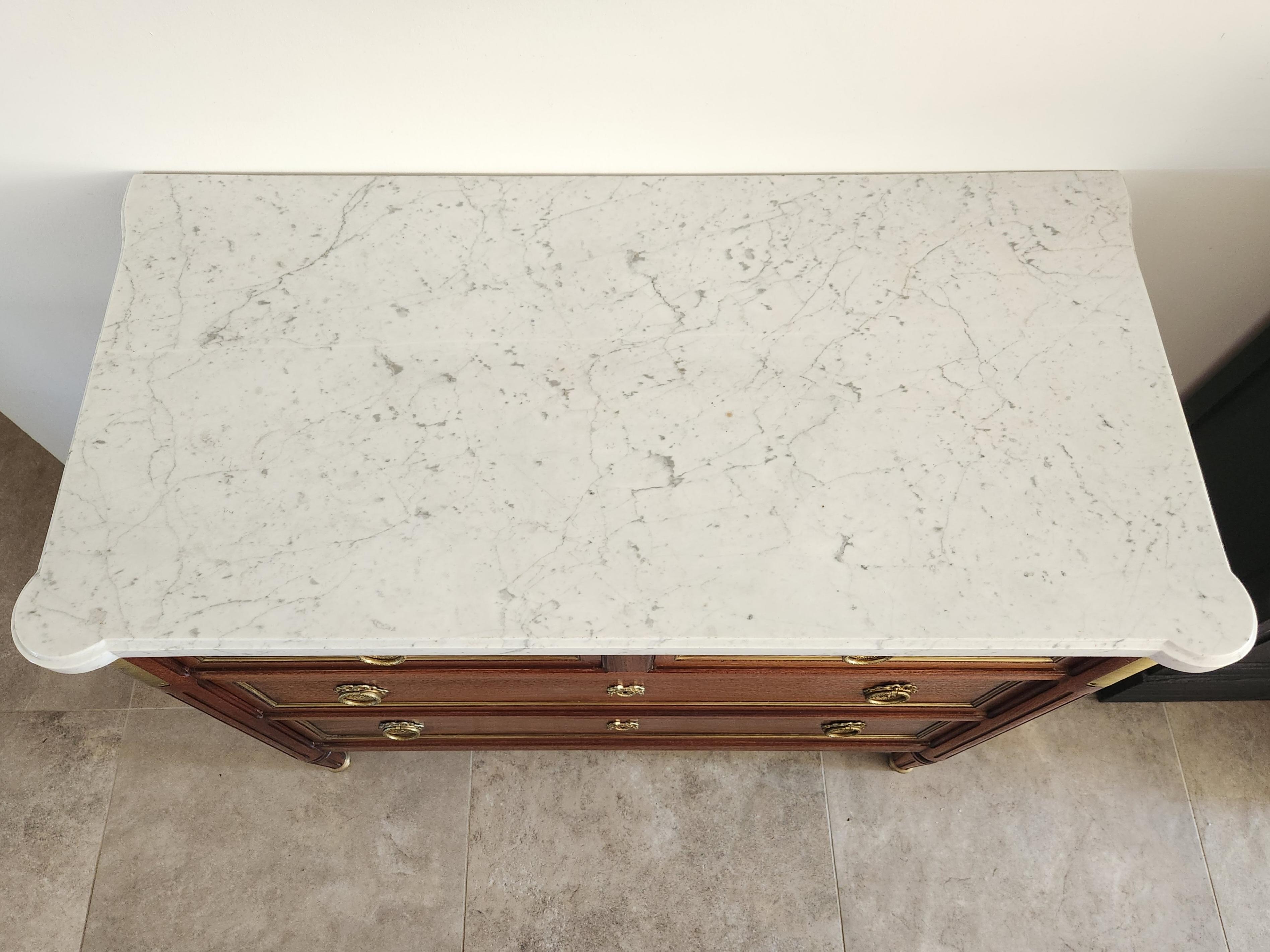 Antique French Louis XVI Commode Chest Of Drawers, Marble & Bronze In Good Condition For Sale In Senonches, Centre-Val de Loire