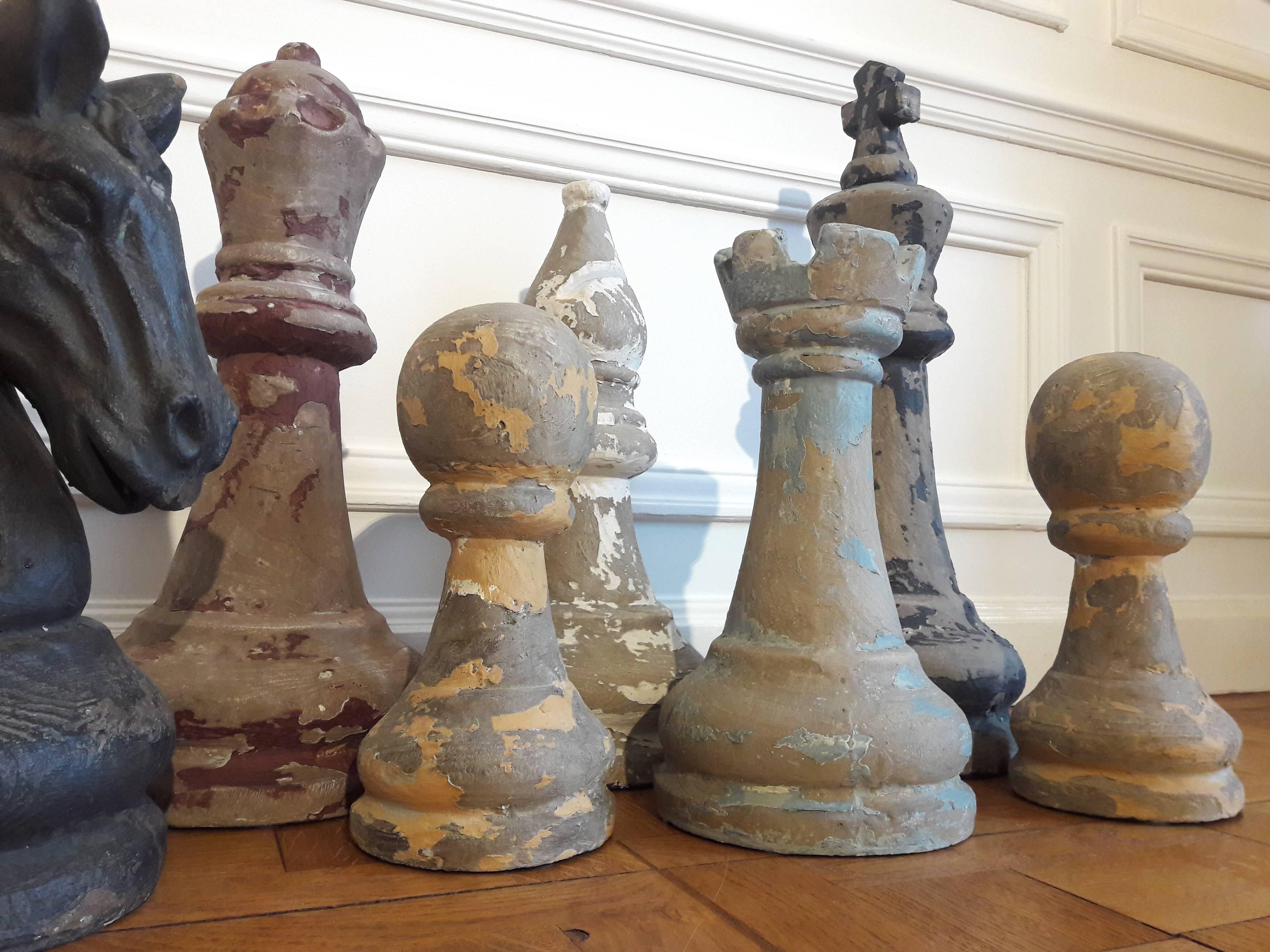 giant chess pieces decor