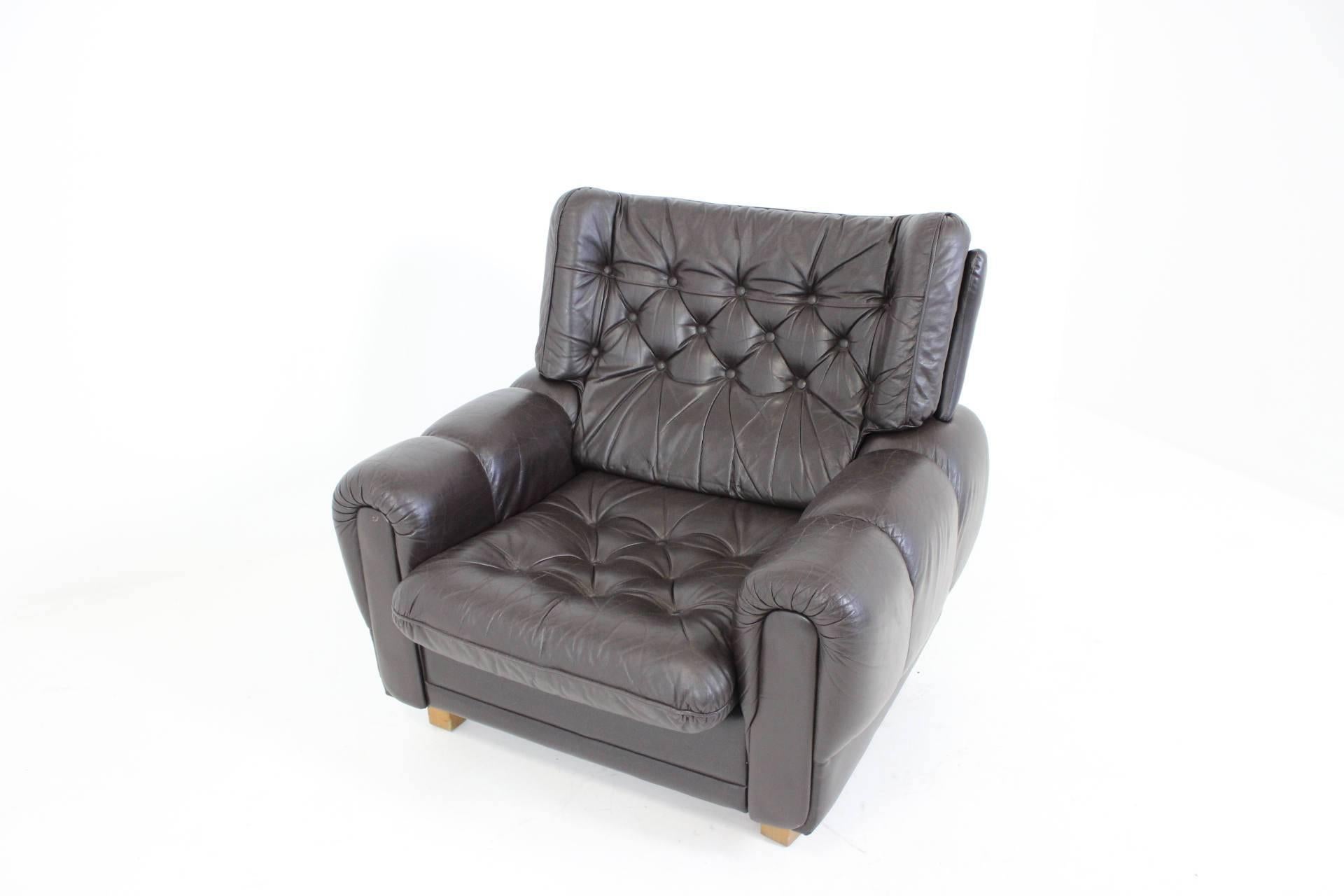 Mid-Century Modern Czech Brown Leather Armchair from Vyber, 1970s For Sale