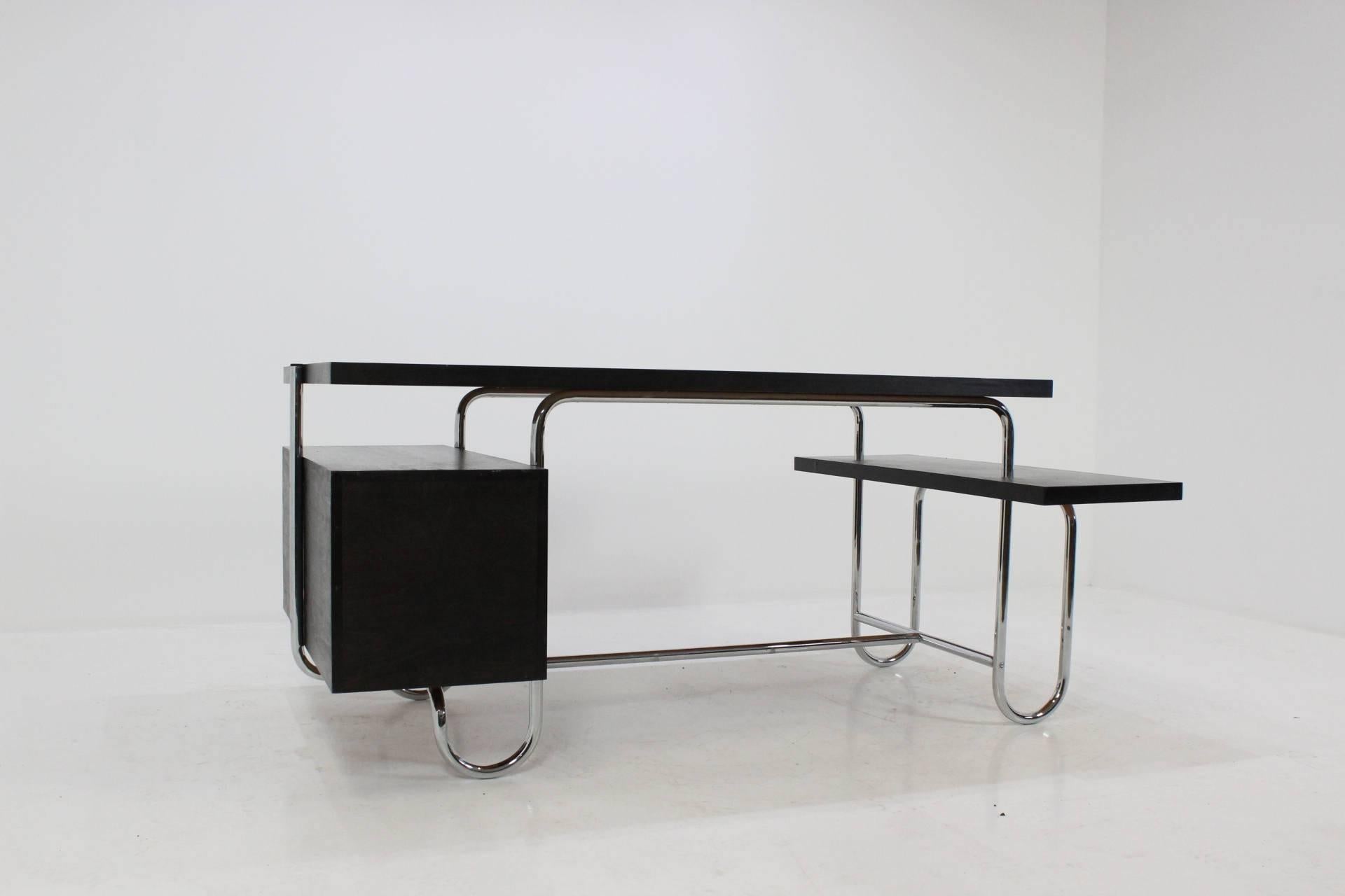 Early 20th Century Bauhaus B327 Desk by André Lurcat for Thonet