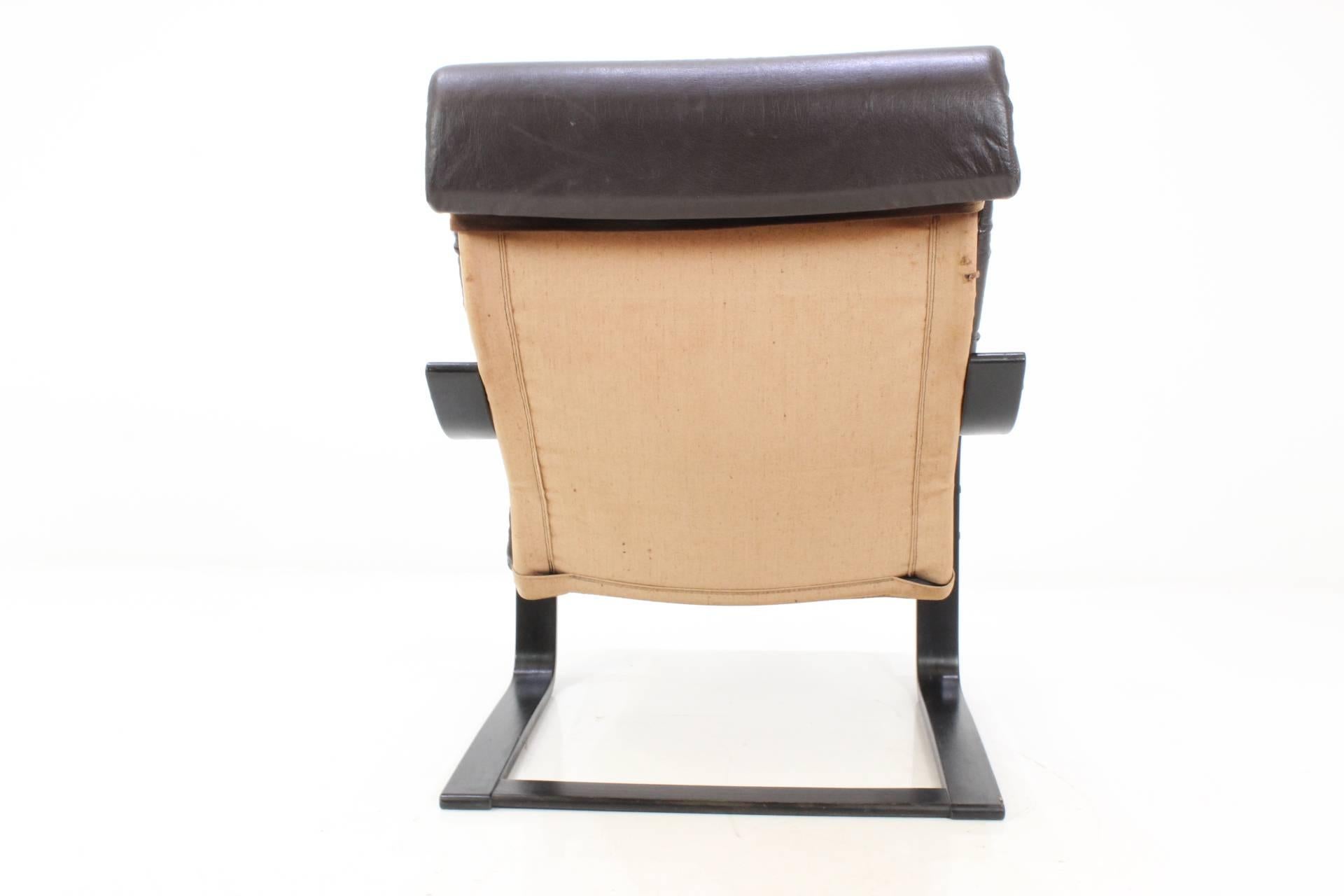 Laqué Fauteuil ou salon en cuir finlandais du milieu du siècle, 1970 en vente