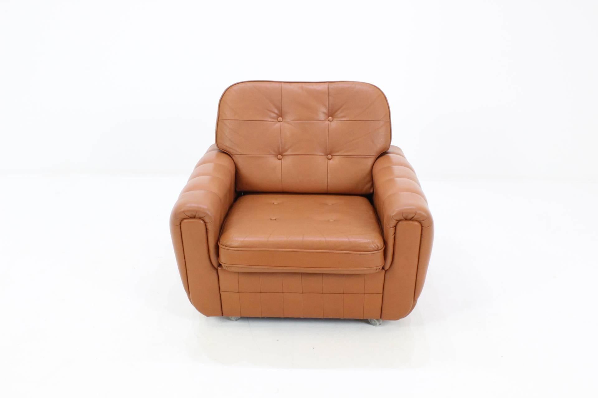 Mid-Century Modern Brown Leather Armchair For Sale