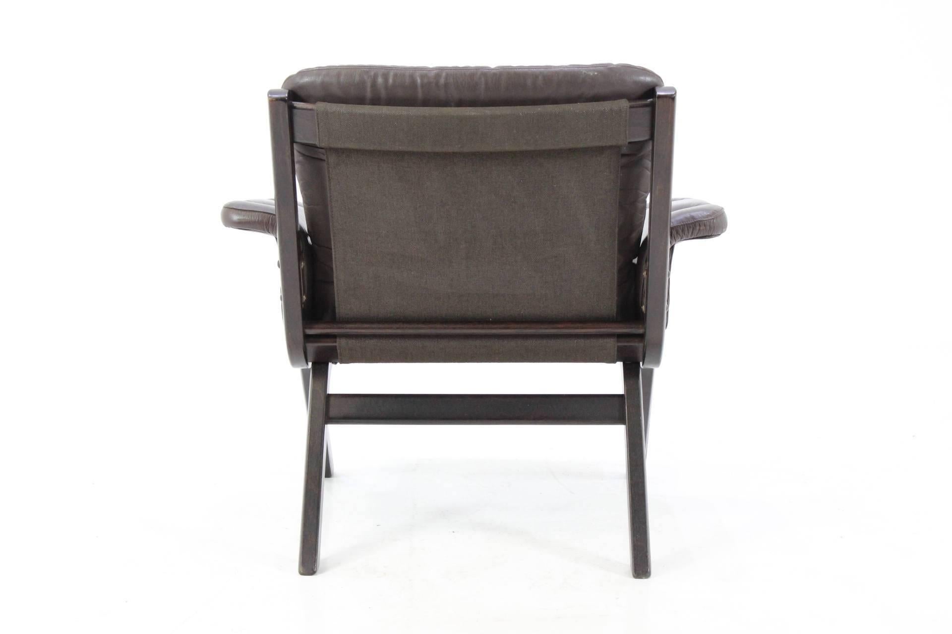Mid-Century Modern 1960s Danish Mid-Century Bentwood Armchair in Leather