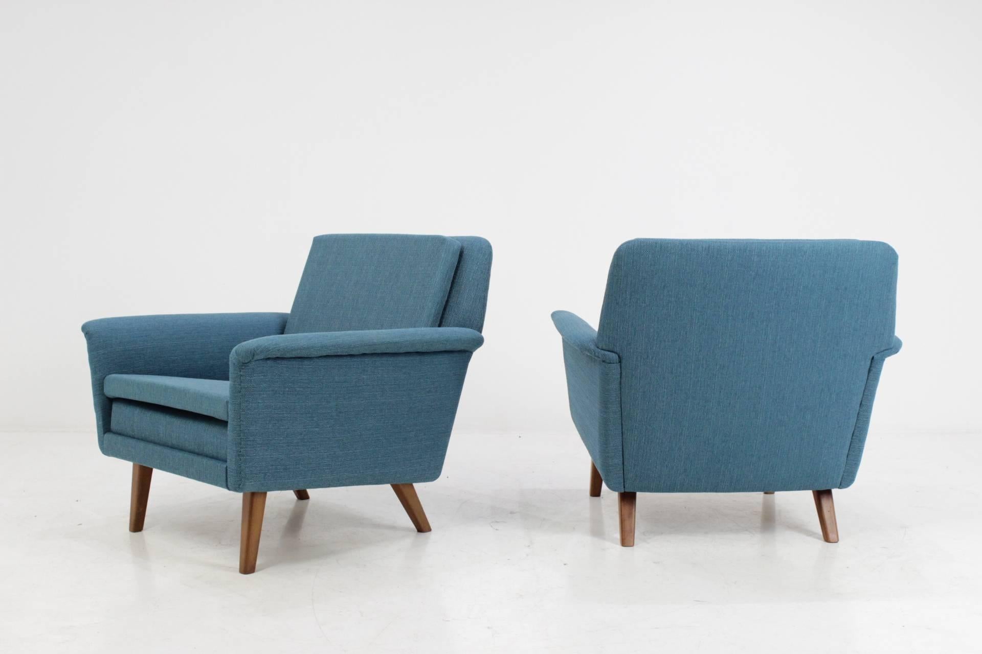 Upholstery Pair of Folke Ohlsson Lounge Chairs for Fritz Hansen, Denmark