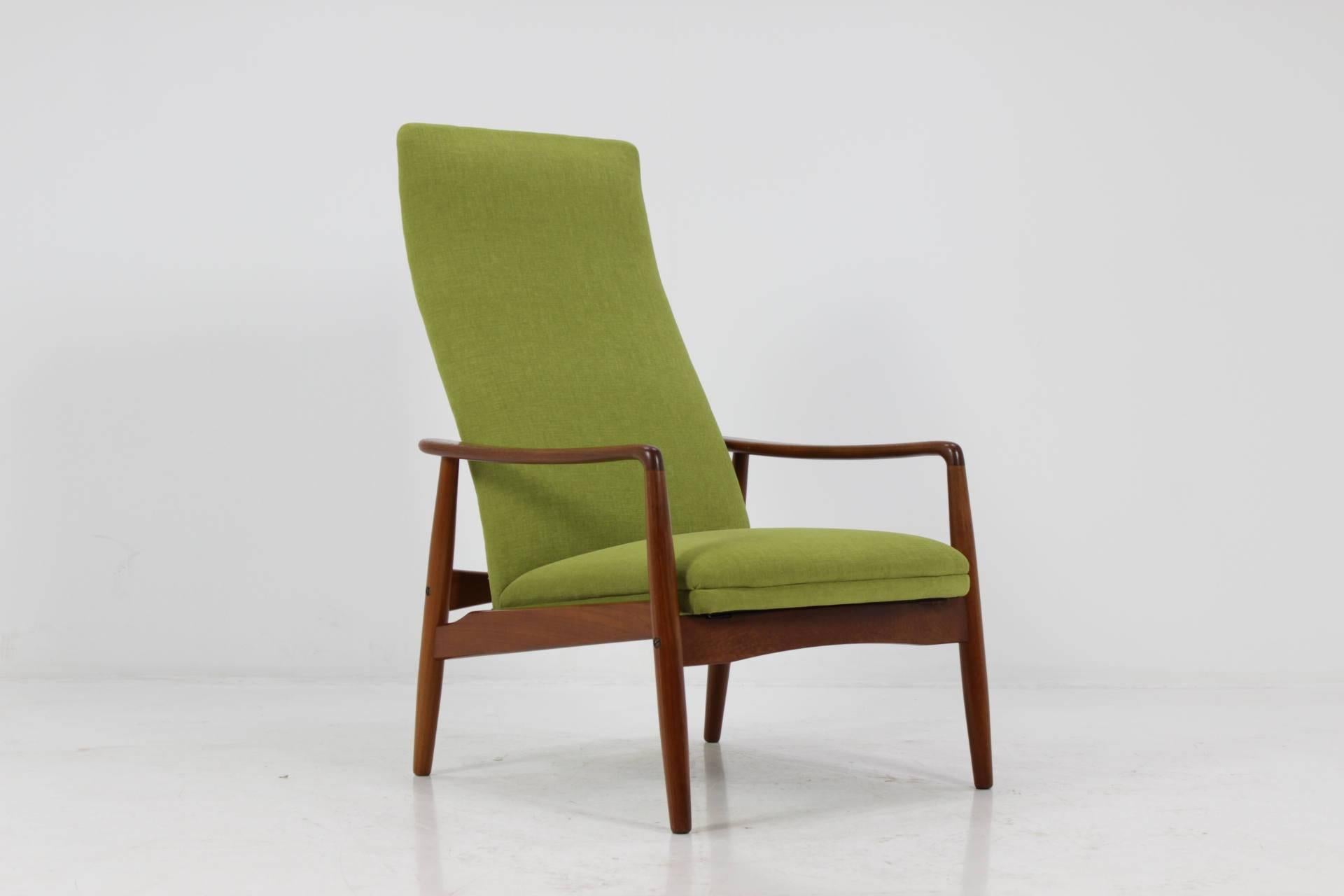 Reclining Lounge Chair by Søren Ladefoged, 1960 In Good Condition In Praha, CZ