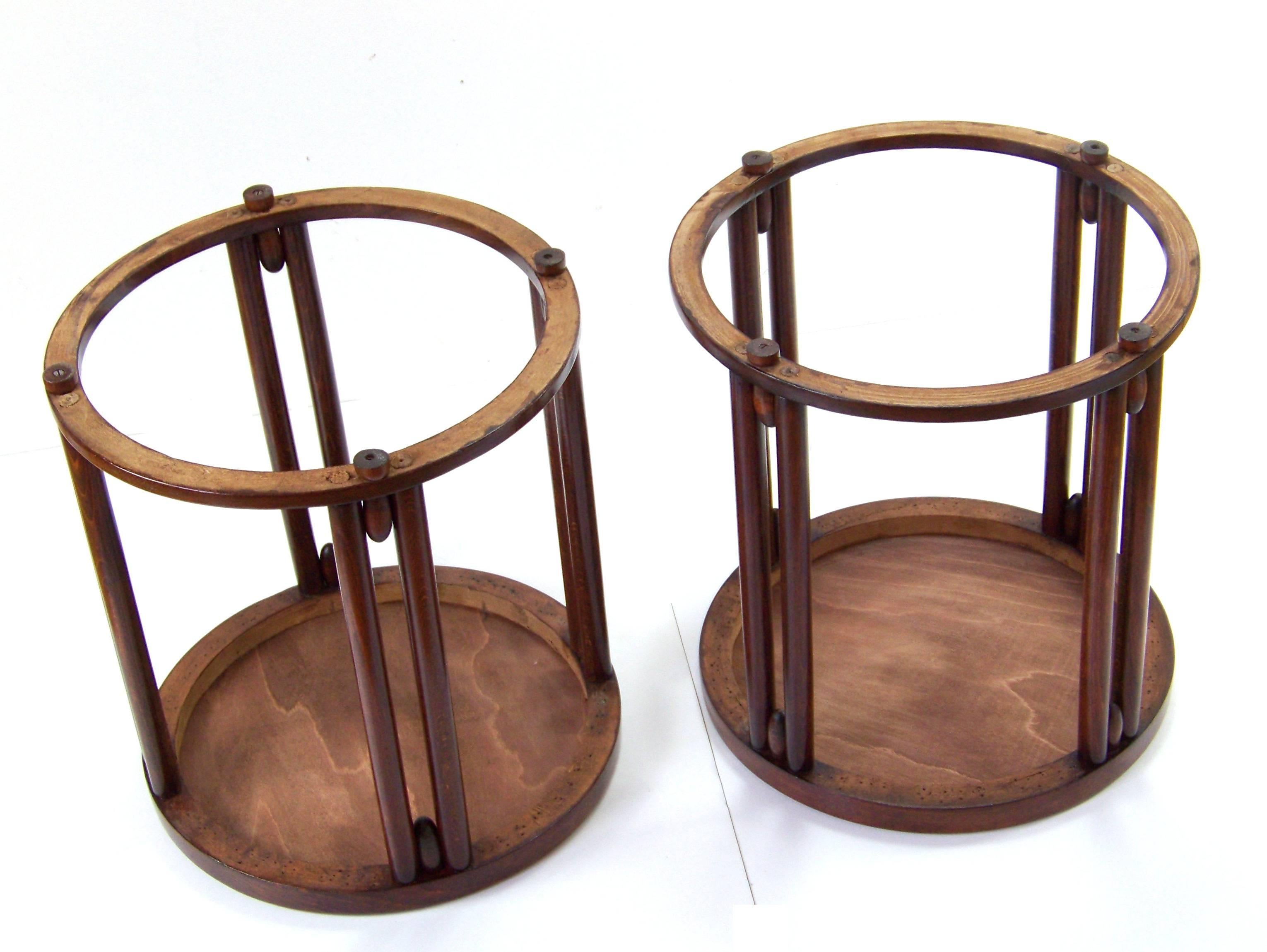 Early 20th Century Pair of Stools Thonet Nr.728, circa 1914 by Josef Hoffmann