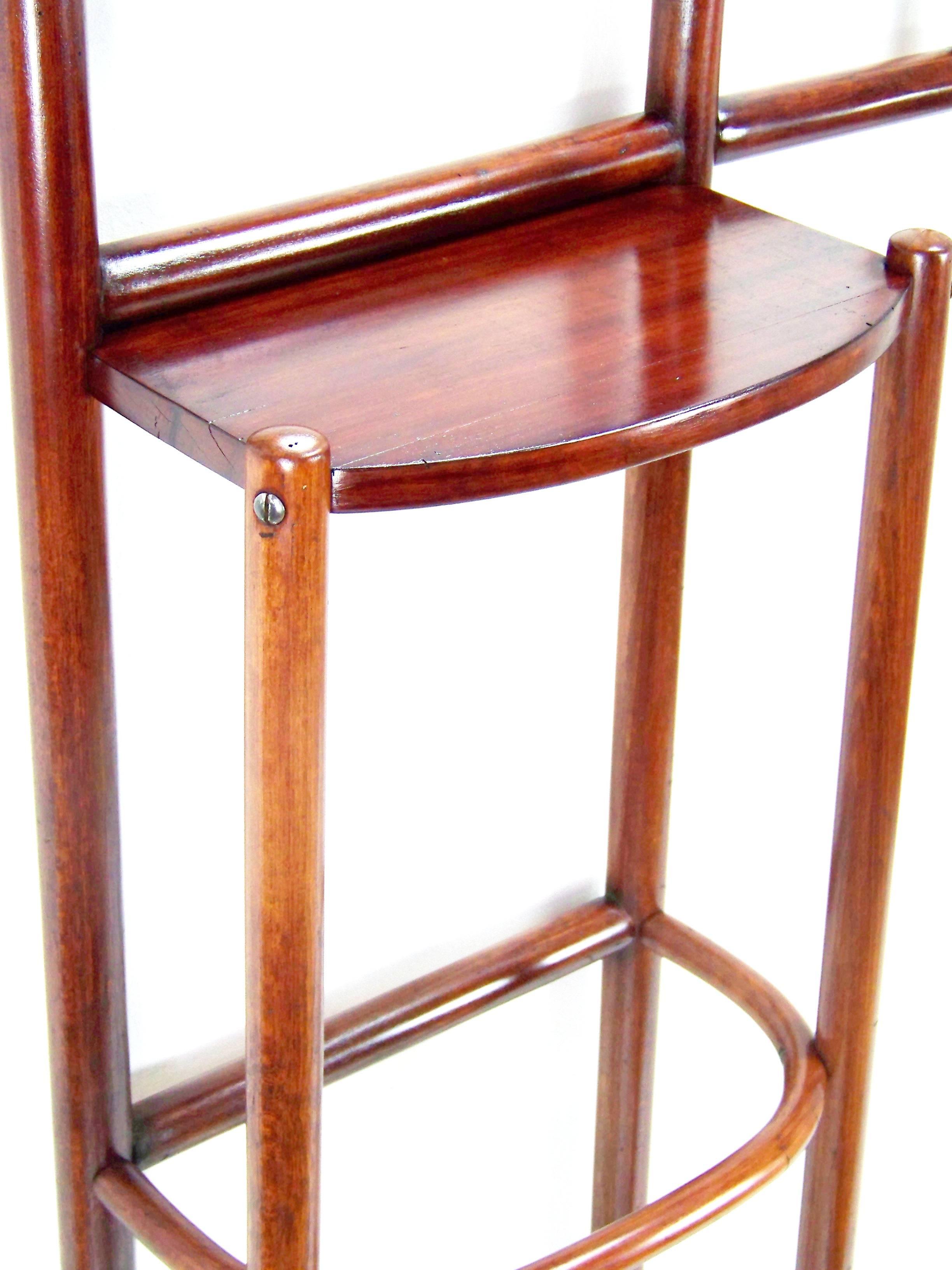 Czech Large Clothes-Stand Thonet P83 from 1925