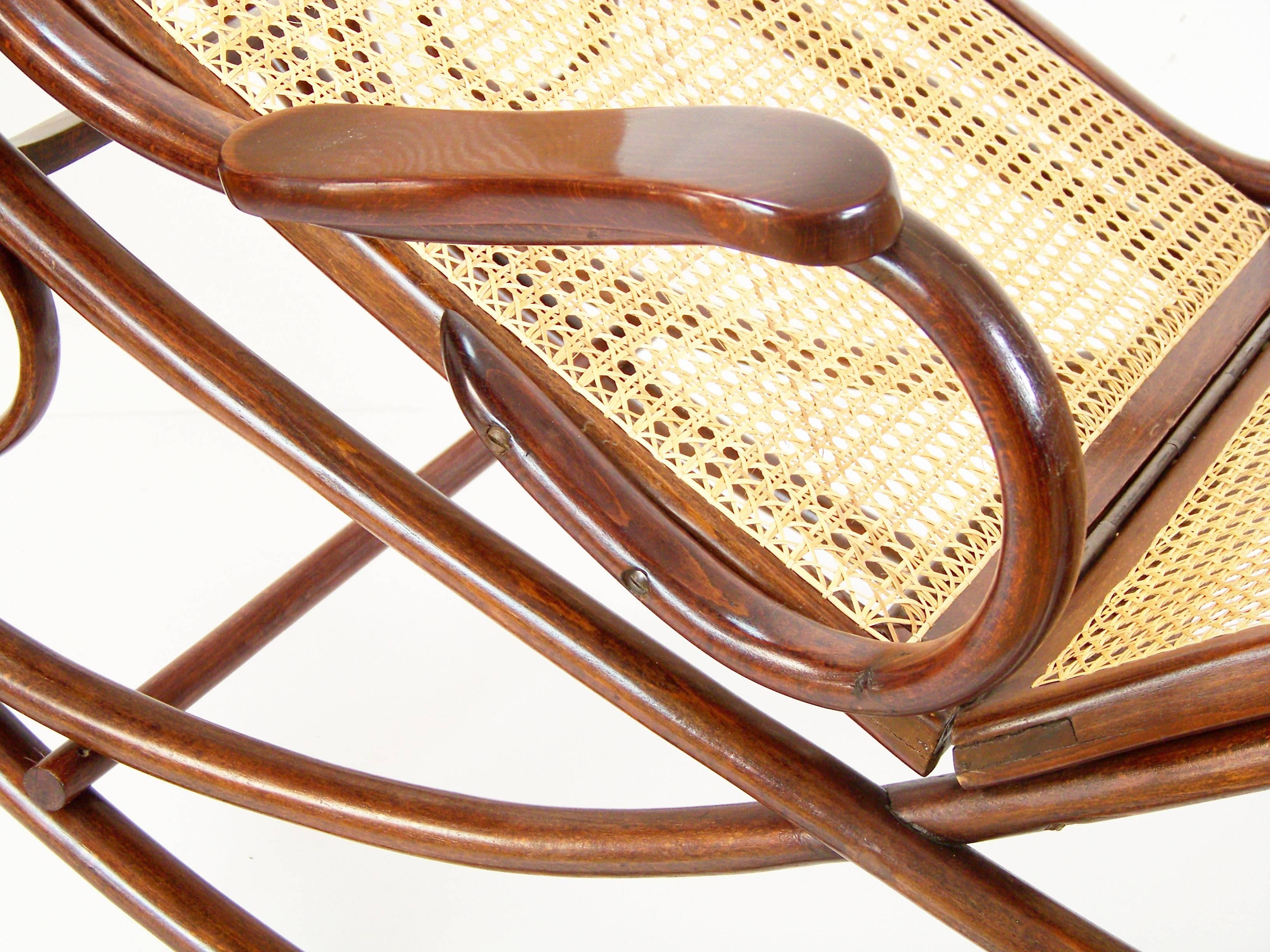 Bentwood Rocking Chaise Longue Gebruder Thonet Nr.7500, circa 1880