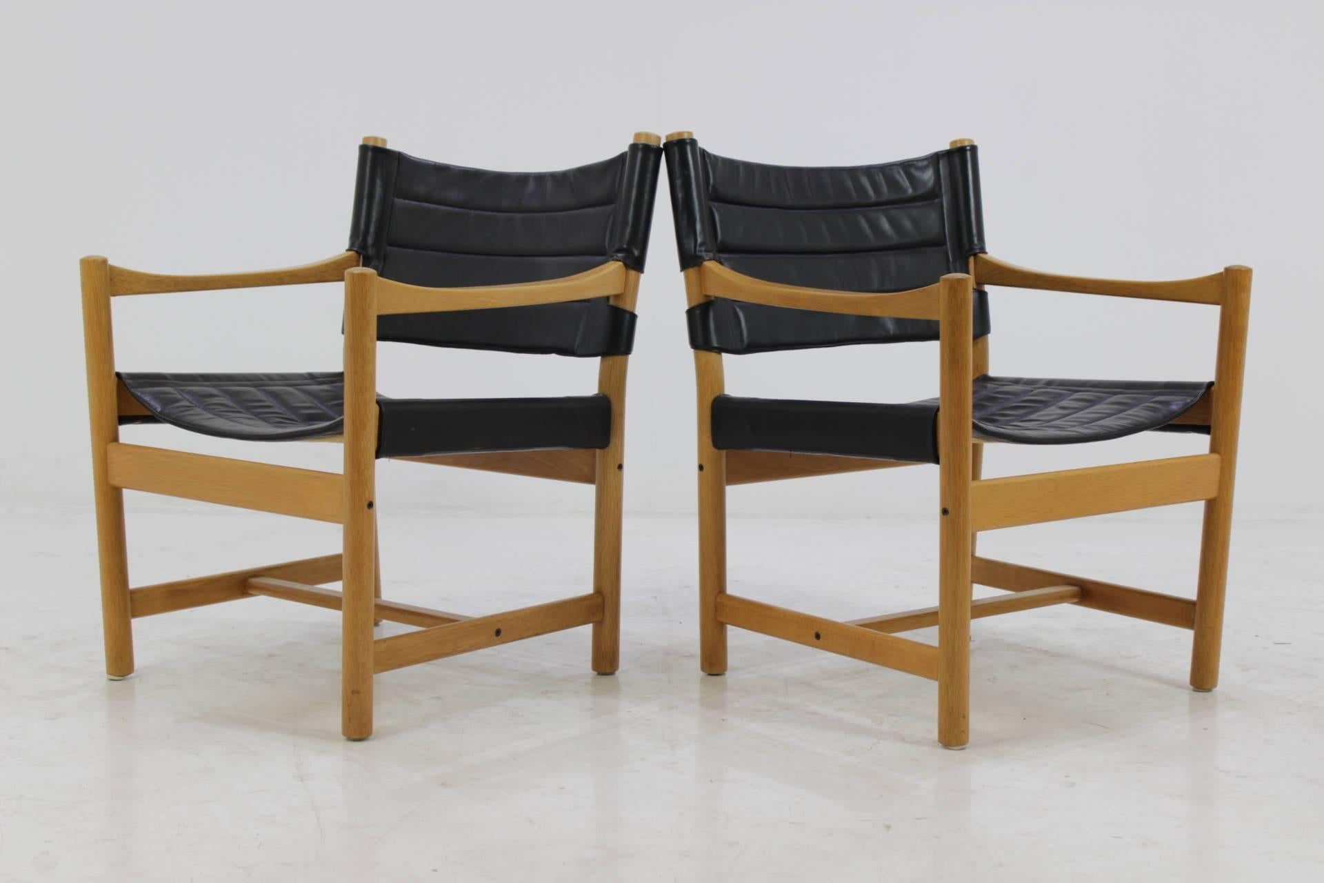 Mid-Century Modern Pair of Danish Black Leather Armchairs by Ditte and Adrian Heath, 1960