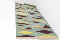 Set di tre tappeti geometrici modernisti nello stile di A. Kybal