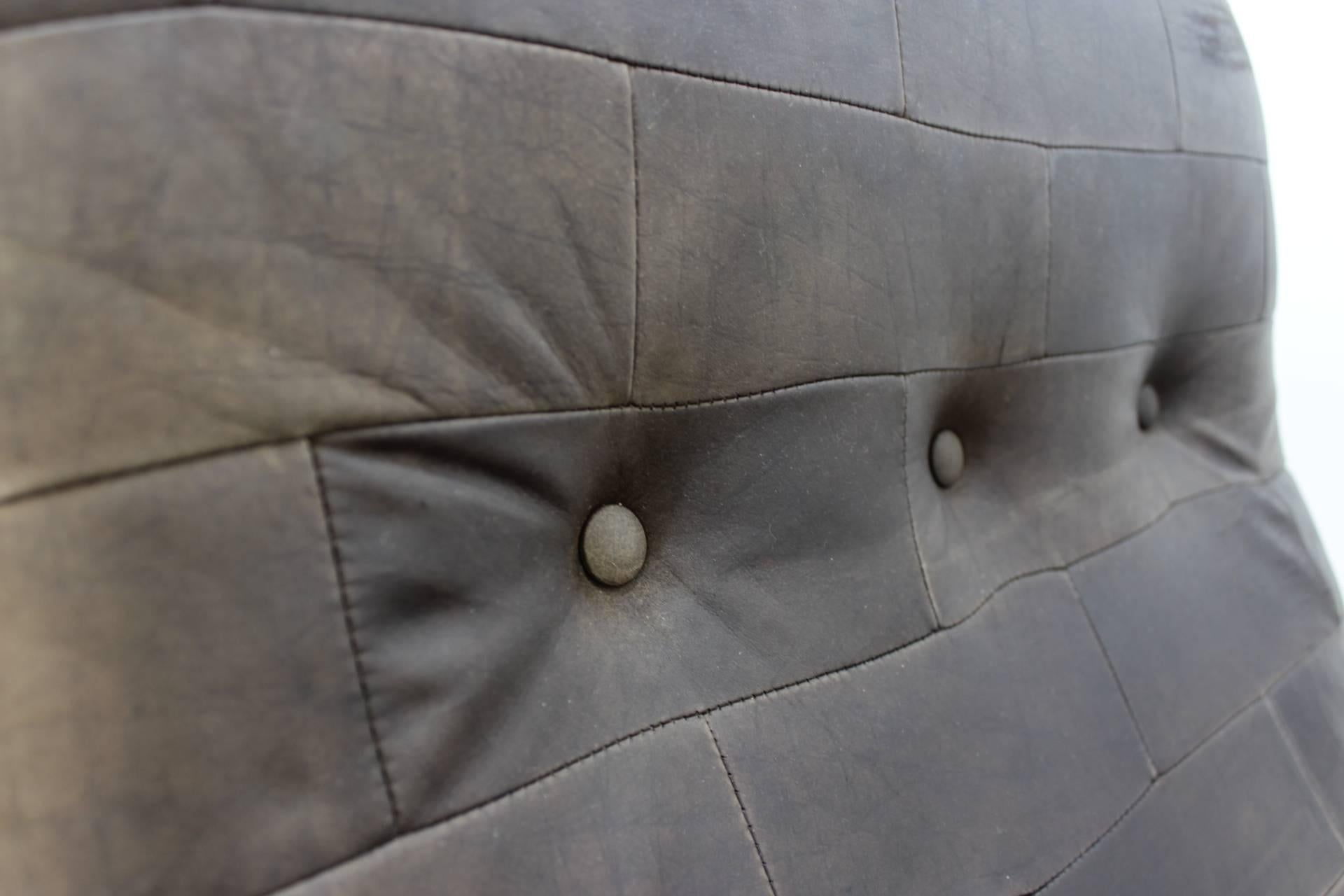 Pair of Scandinavian Design Leather Armchairs 1