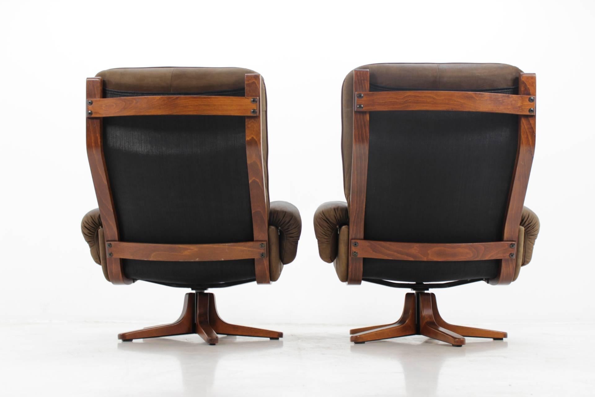 Pair of Scandinavian Design Leather Armchairs In Good Condition In Praha, CZ