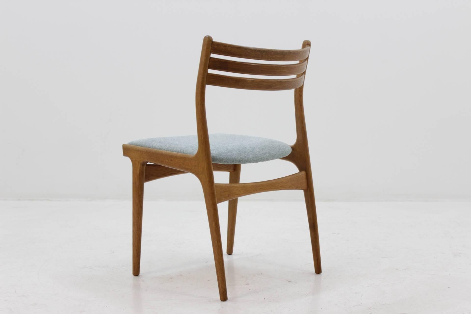 Mid-20th Century 1960 Set of Four Johannes Andersen Oak Chairs, Denmark