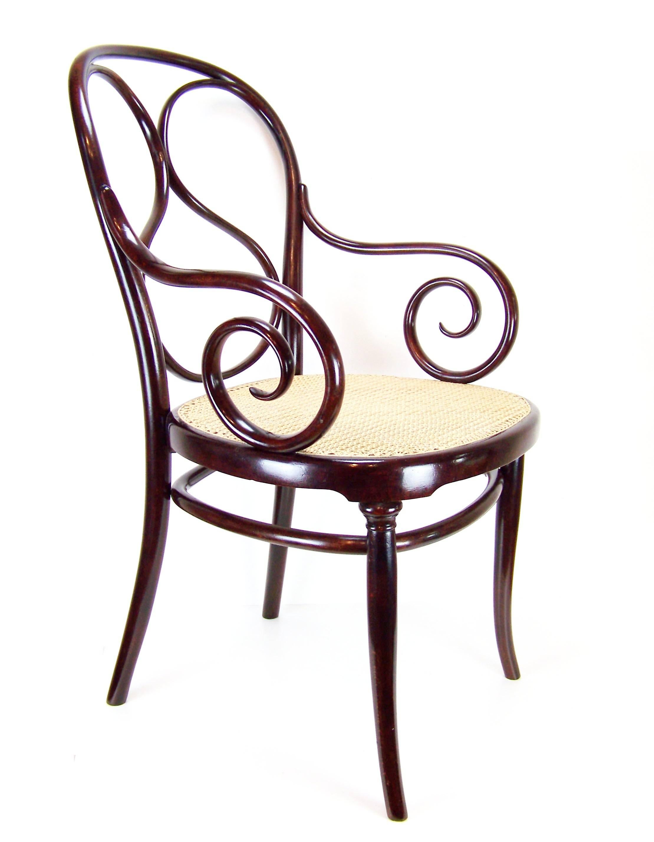 Austrian Rare Armchair Thonet Nr.1, circa 1885