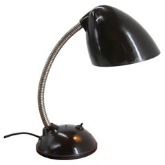 Lampada da tavolo regolabile in bachelite del Medioevo di Eric Kirkman Cole, anni '50