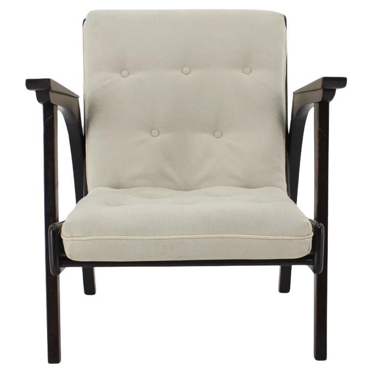 Fauteuil en chêne design des années 1960, Tchécoslovaquie